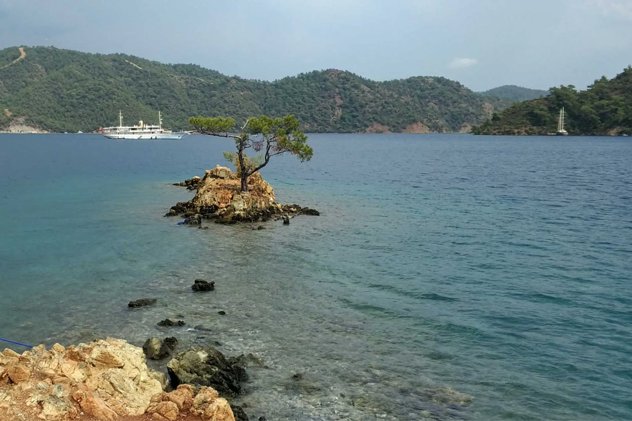 Ayten Bay