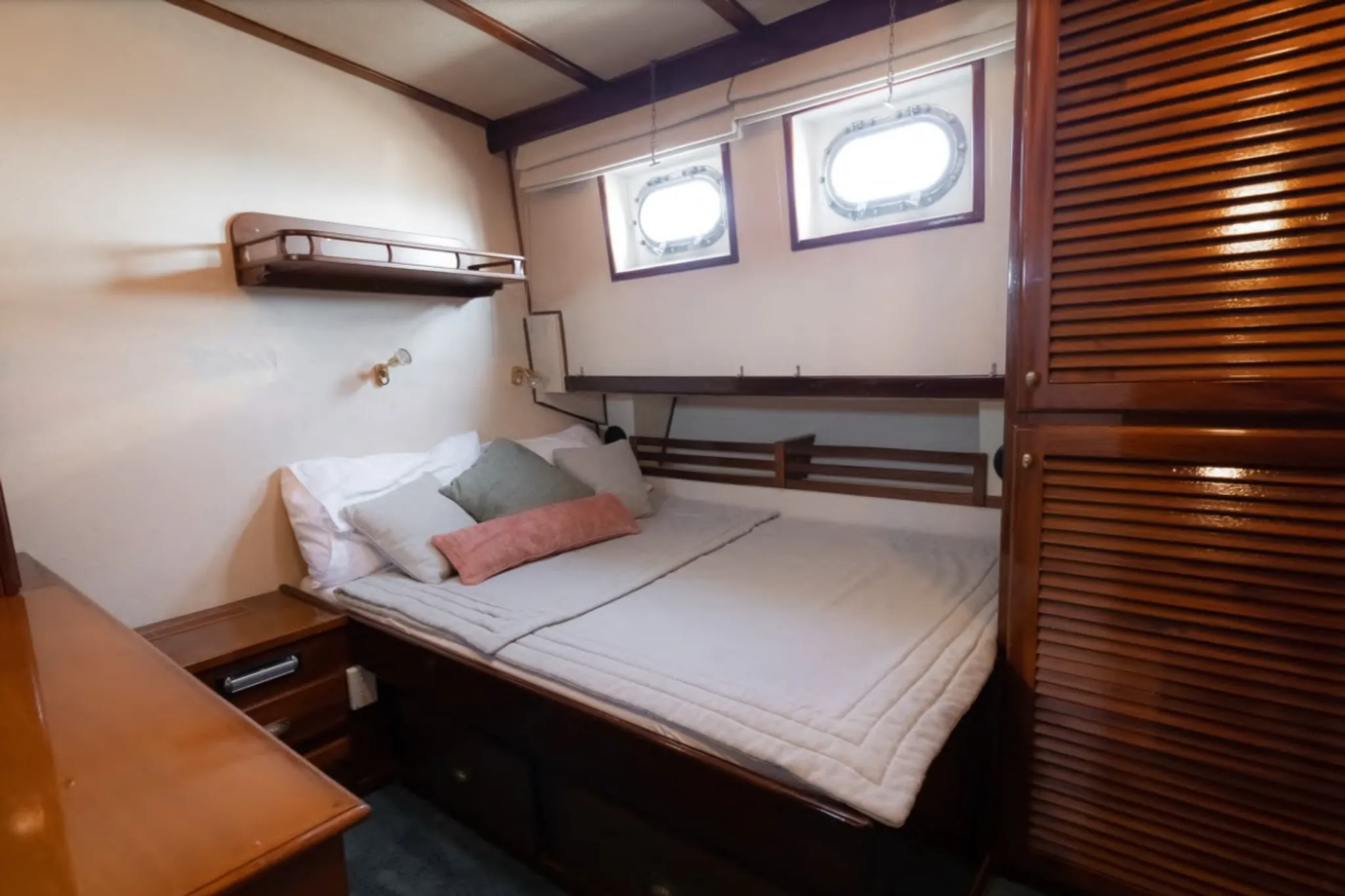 SEATZEN cabin 2