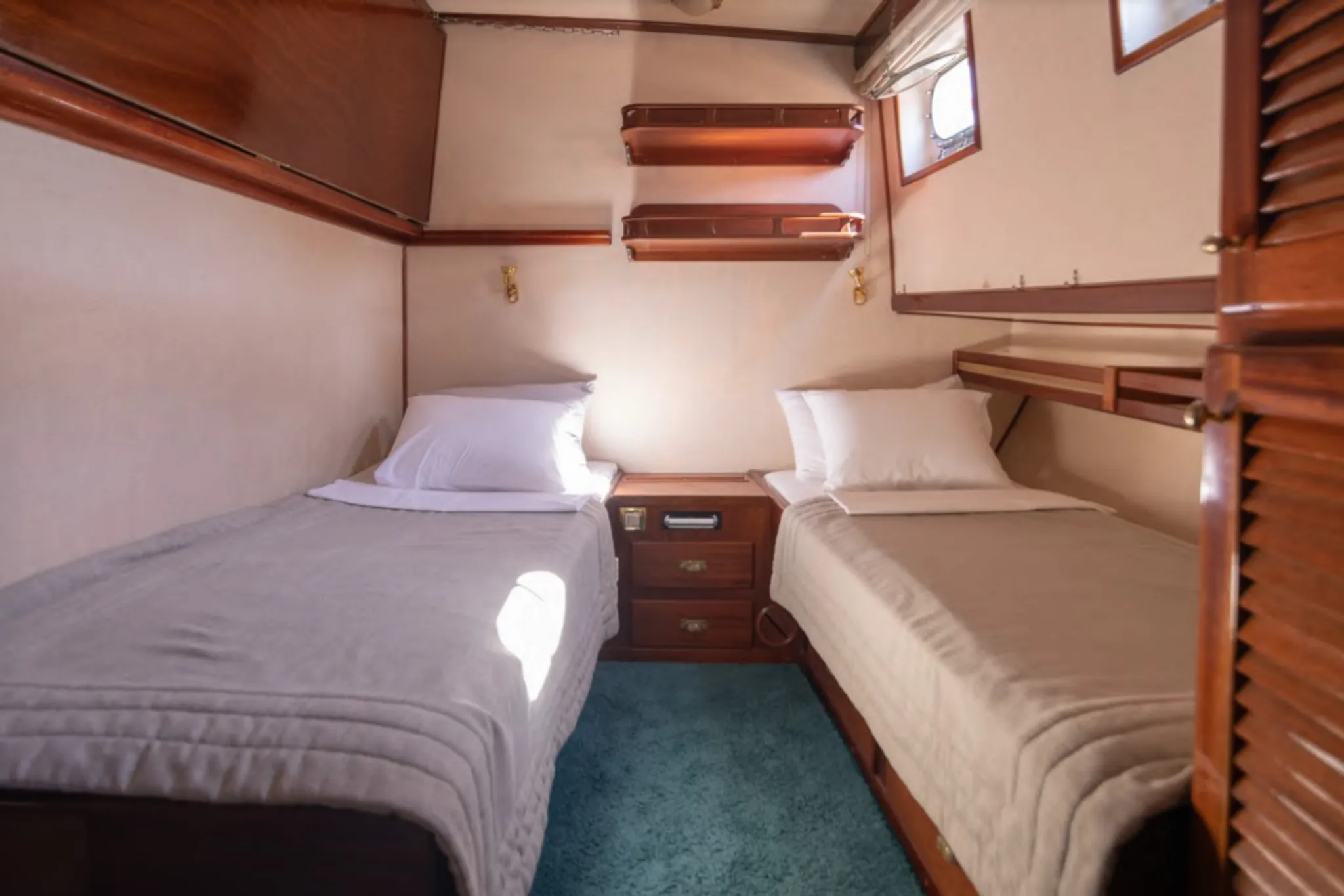 SEATZEN cabin 3