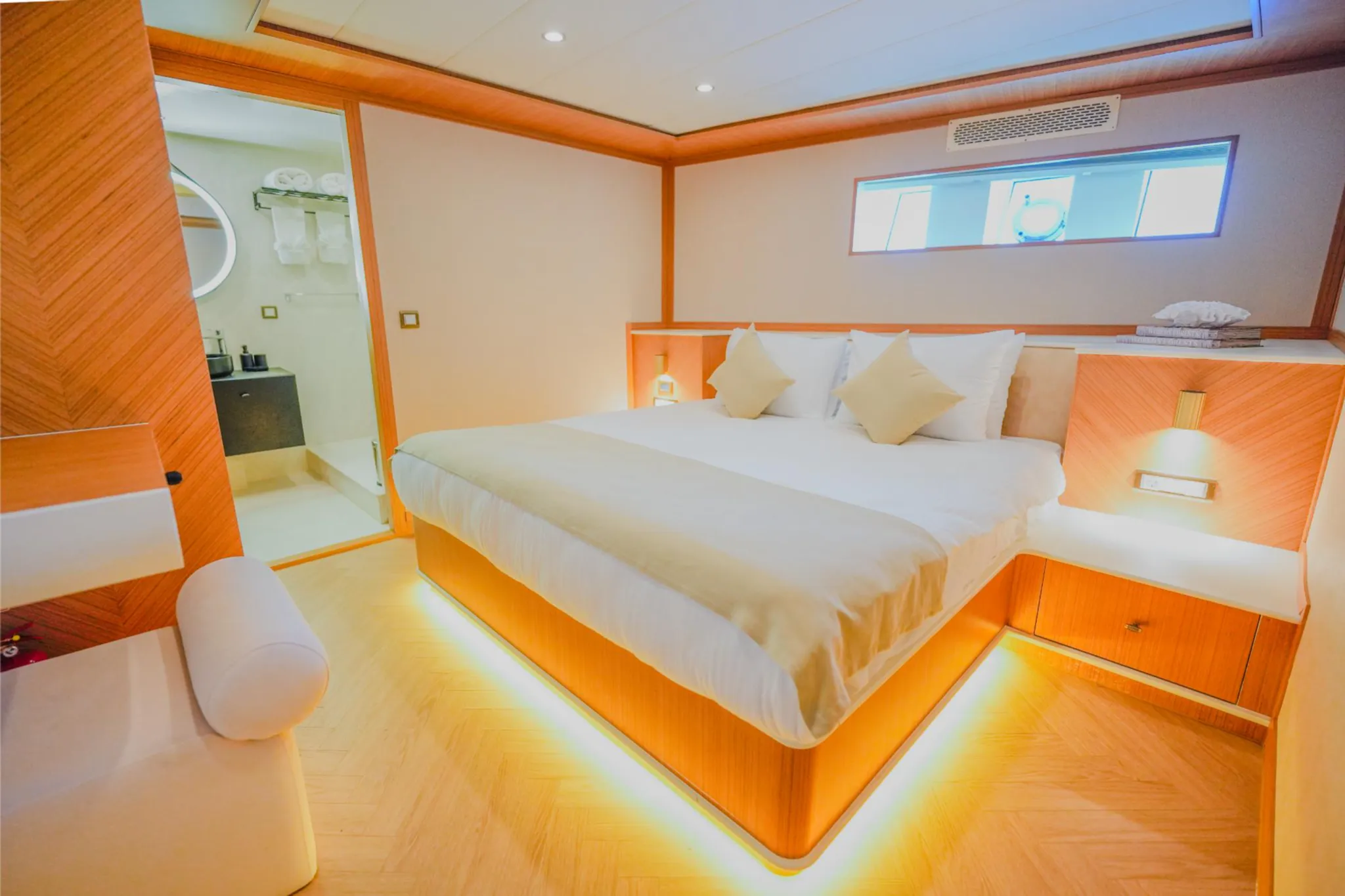 King Of The Sea cabin 1