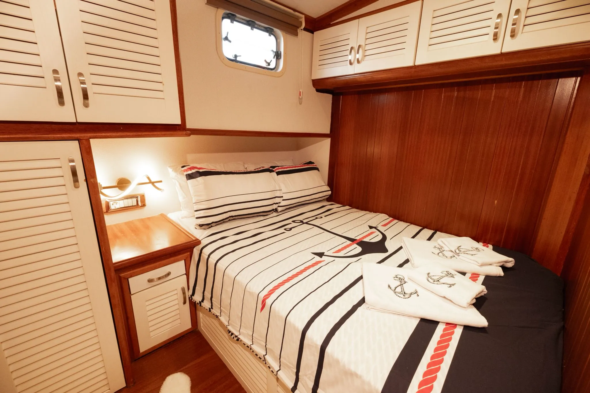 Queen Alin cabin 3