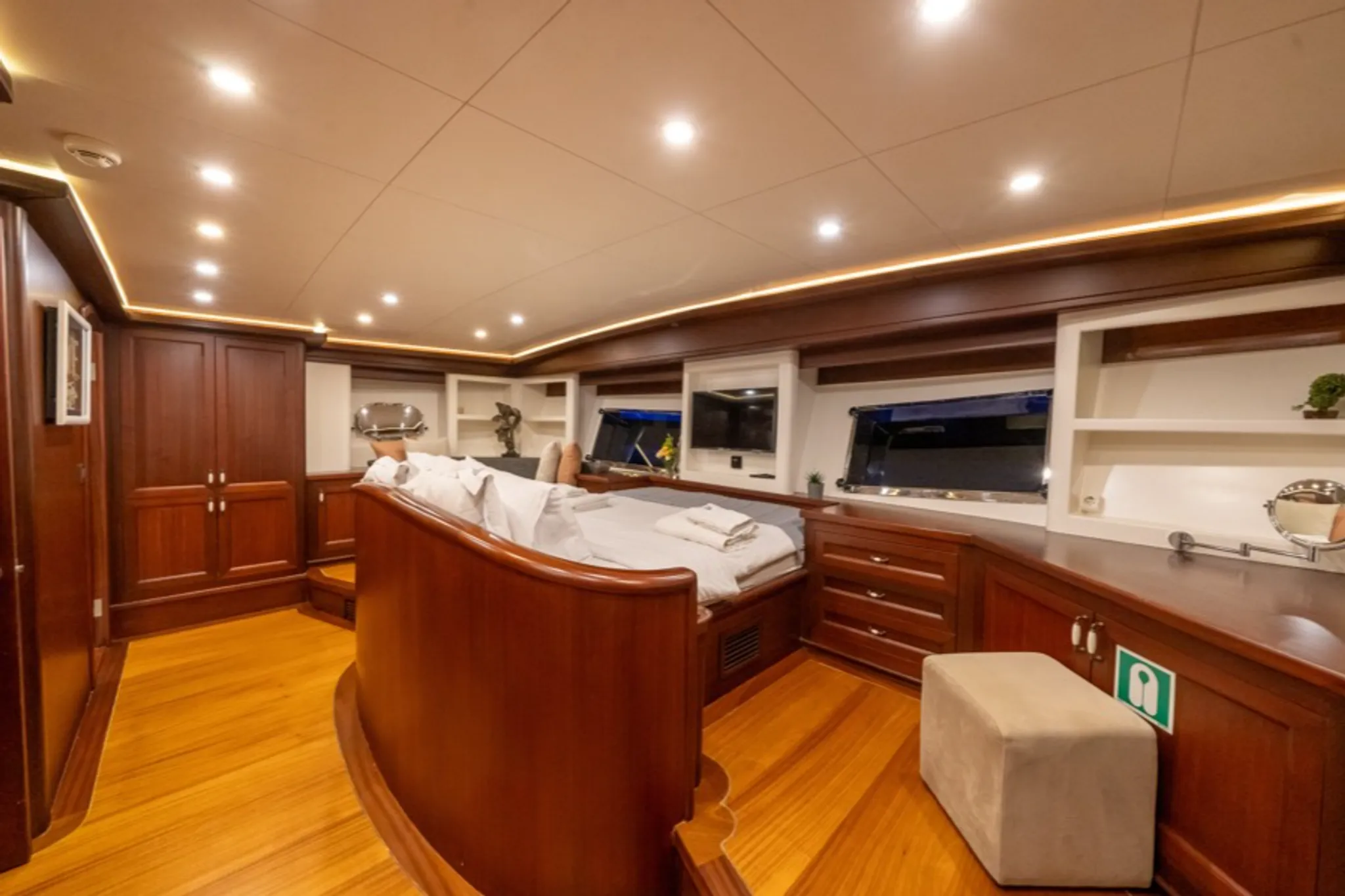 VIRTUOSO cabin 2