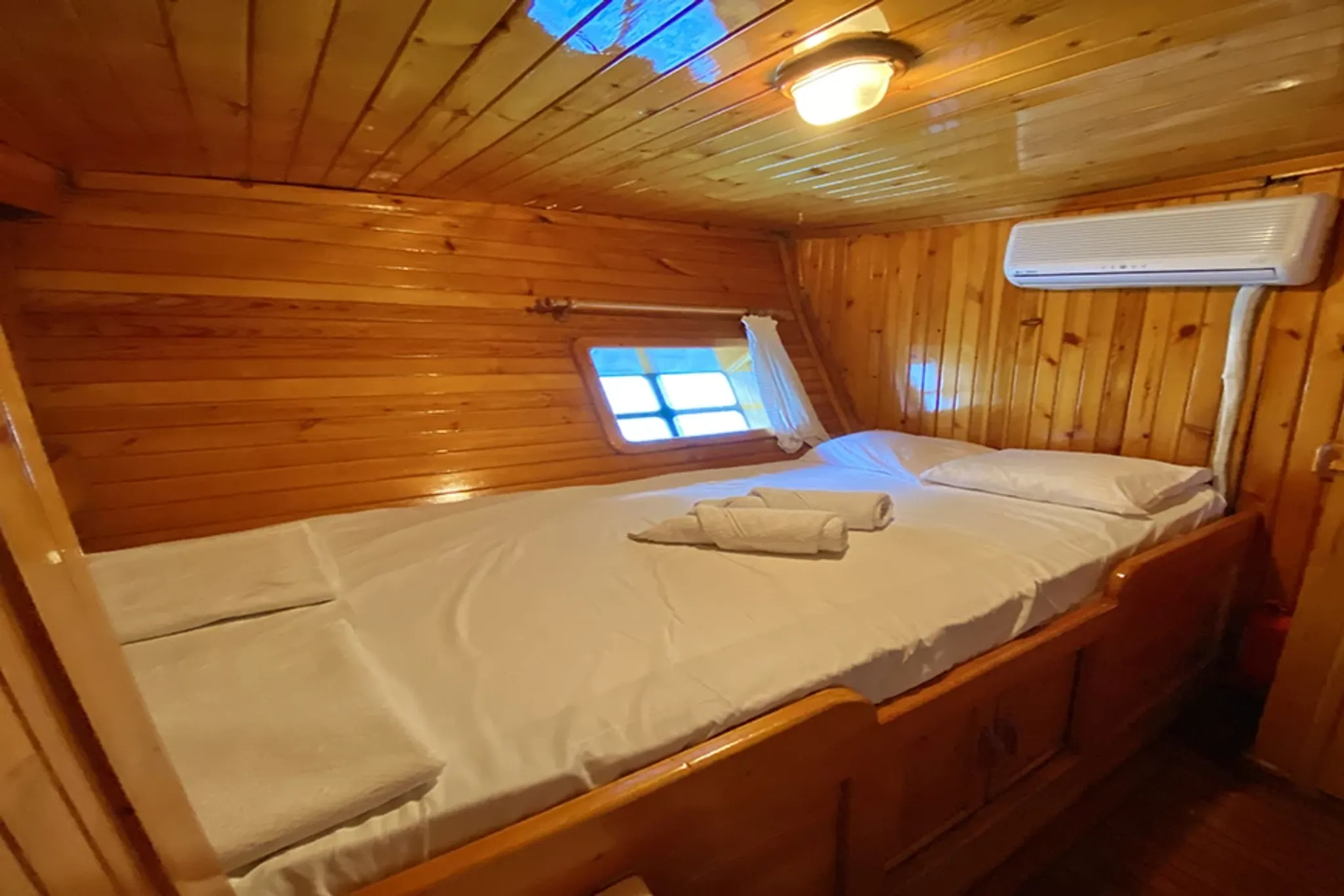 BLUEFEST cabin 1