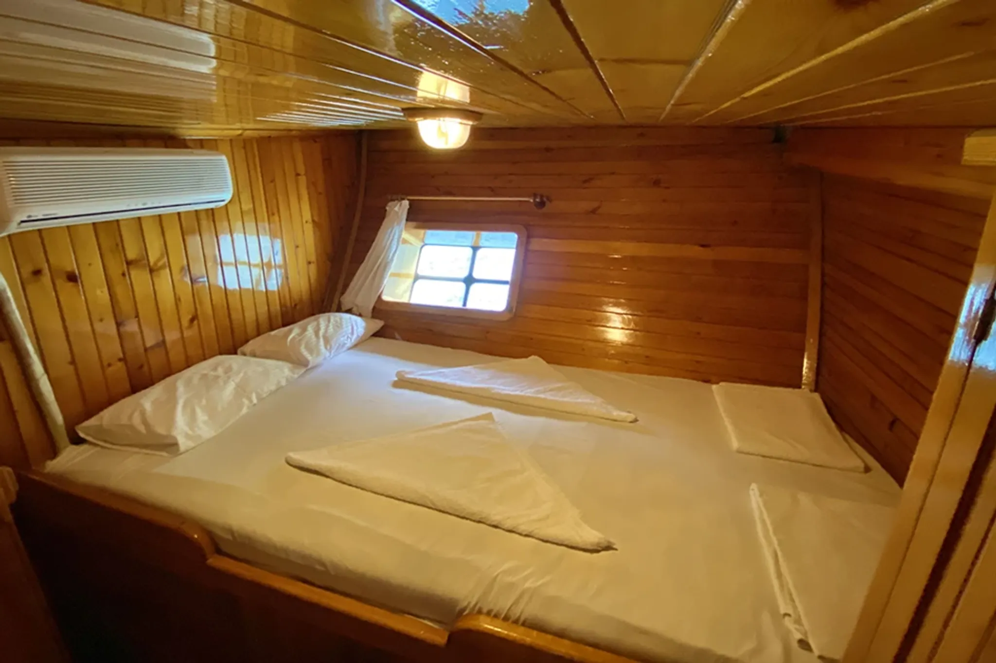 BLUEFEST cabin 2