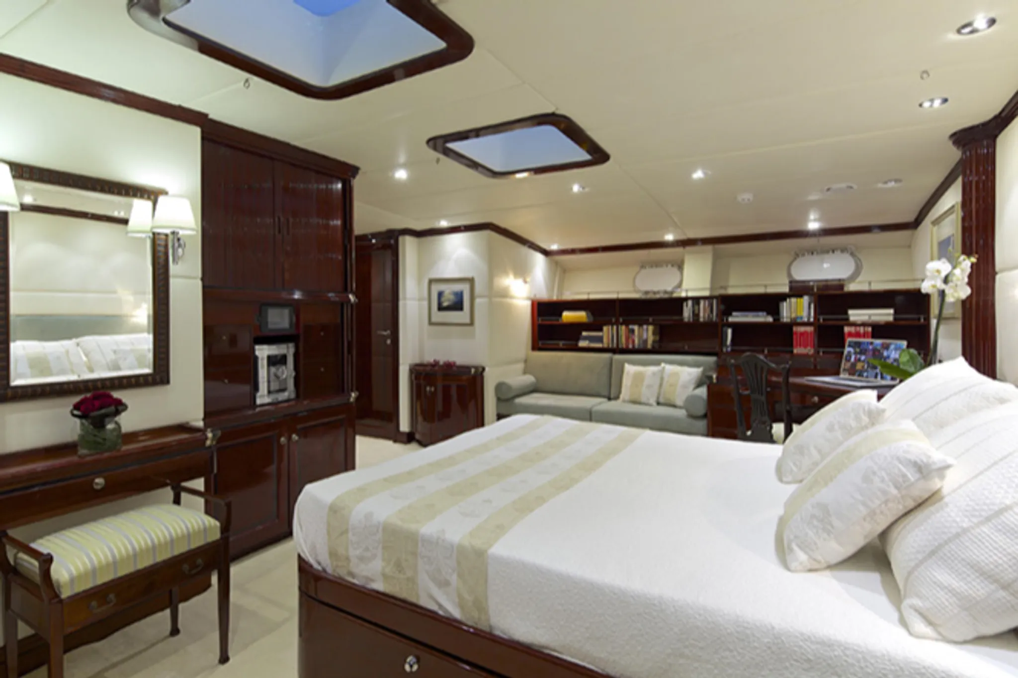 Sterling 133 cabin 2