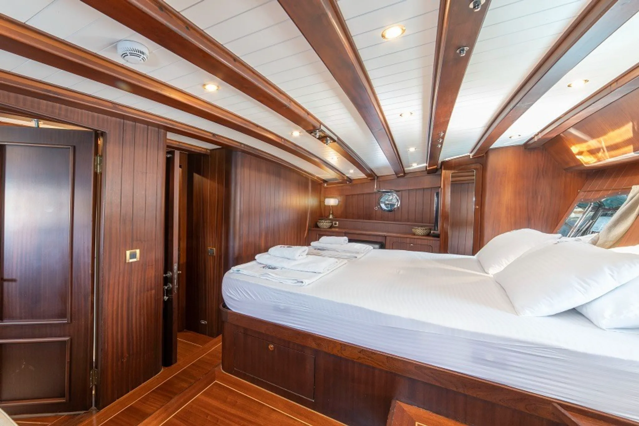 Jasmin 1 cabin 2