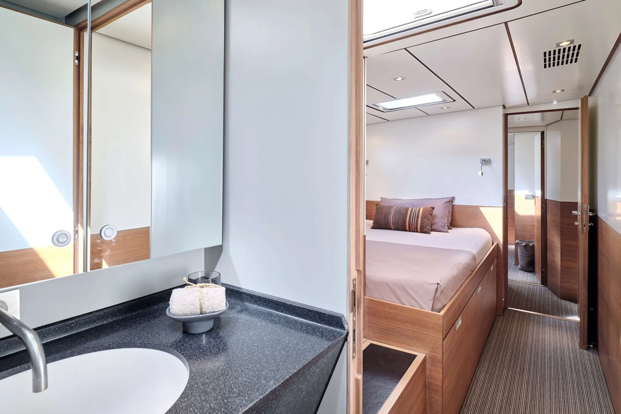 AIZU cabin 3