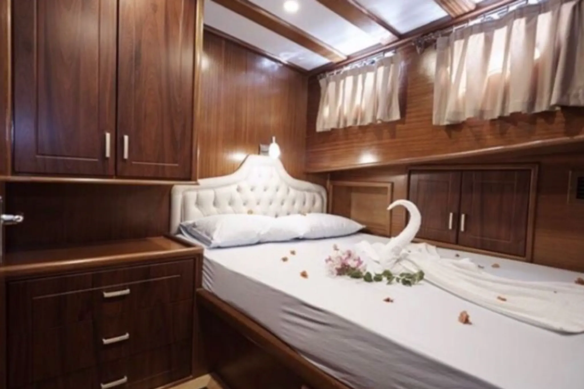 MESUT OL cabin 3
