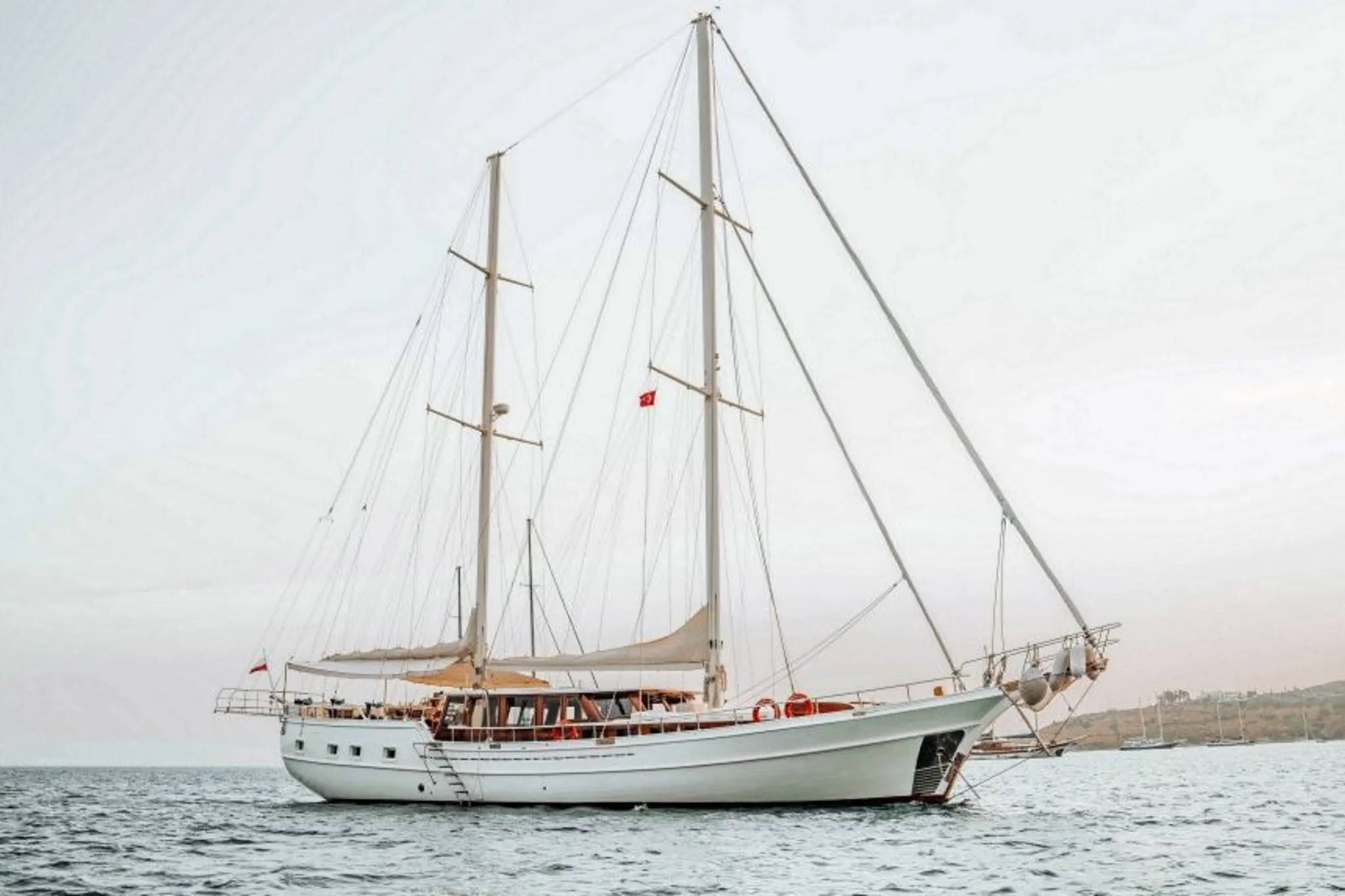 Beyaz Lale yacht