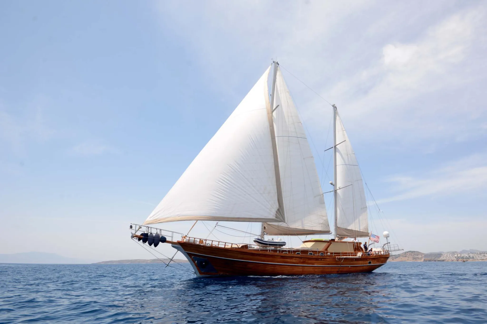 Artemis & Simay yacht