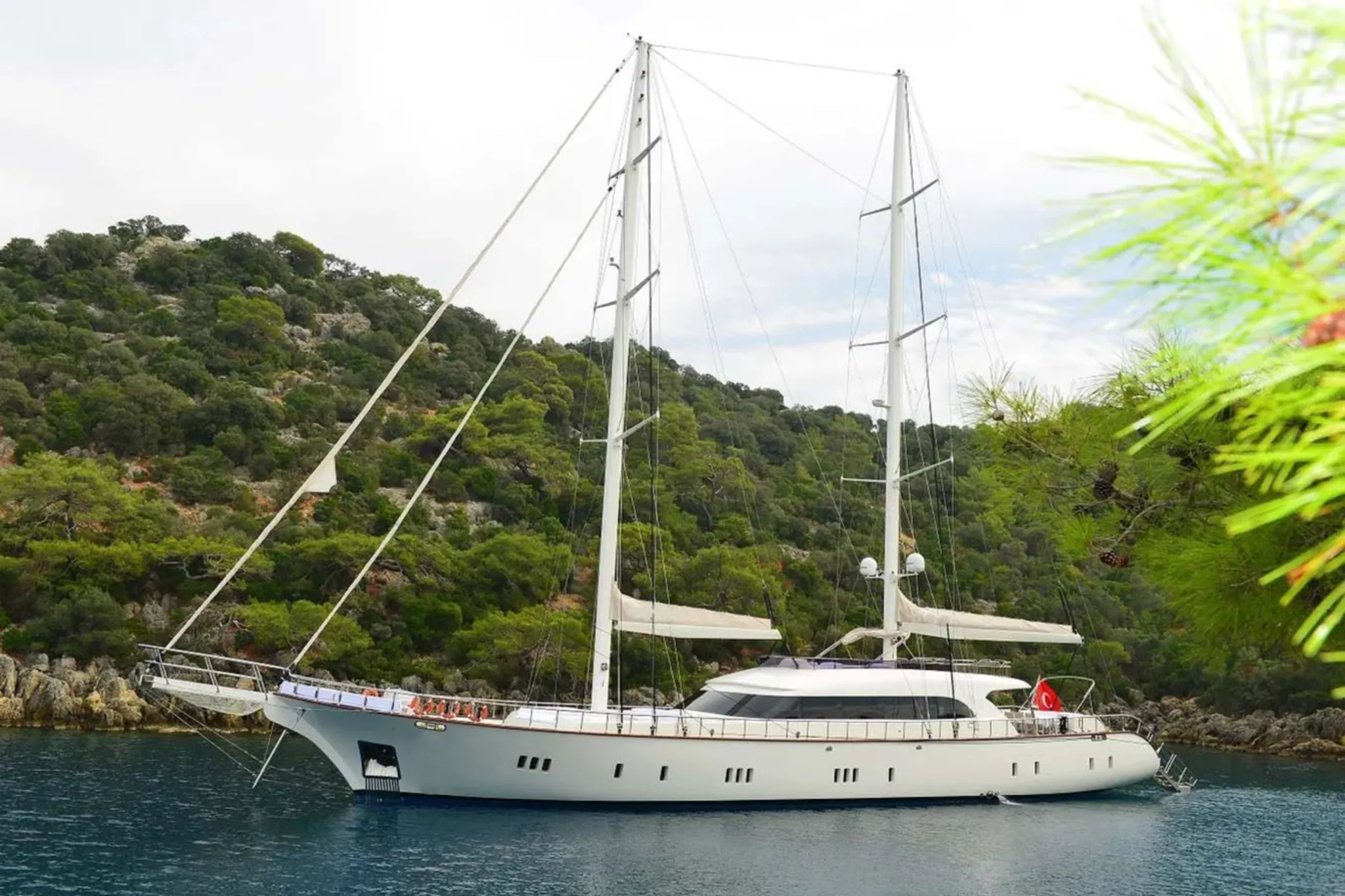 BIG BOSS yacht