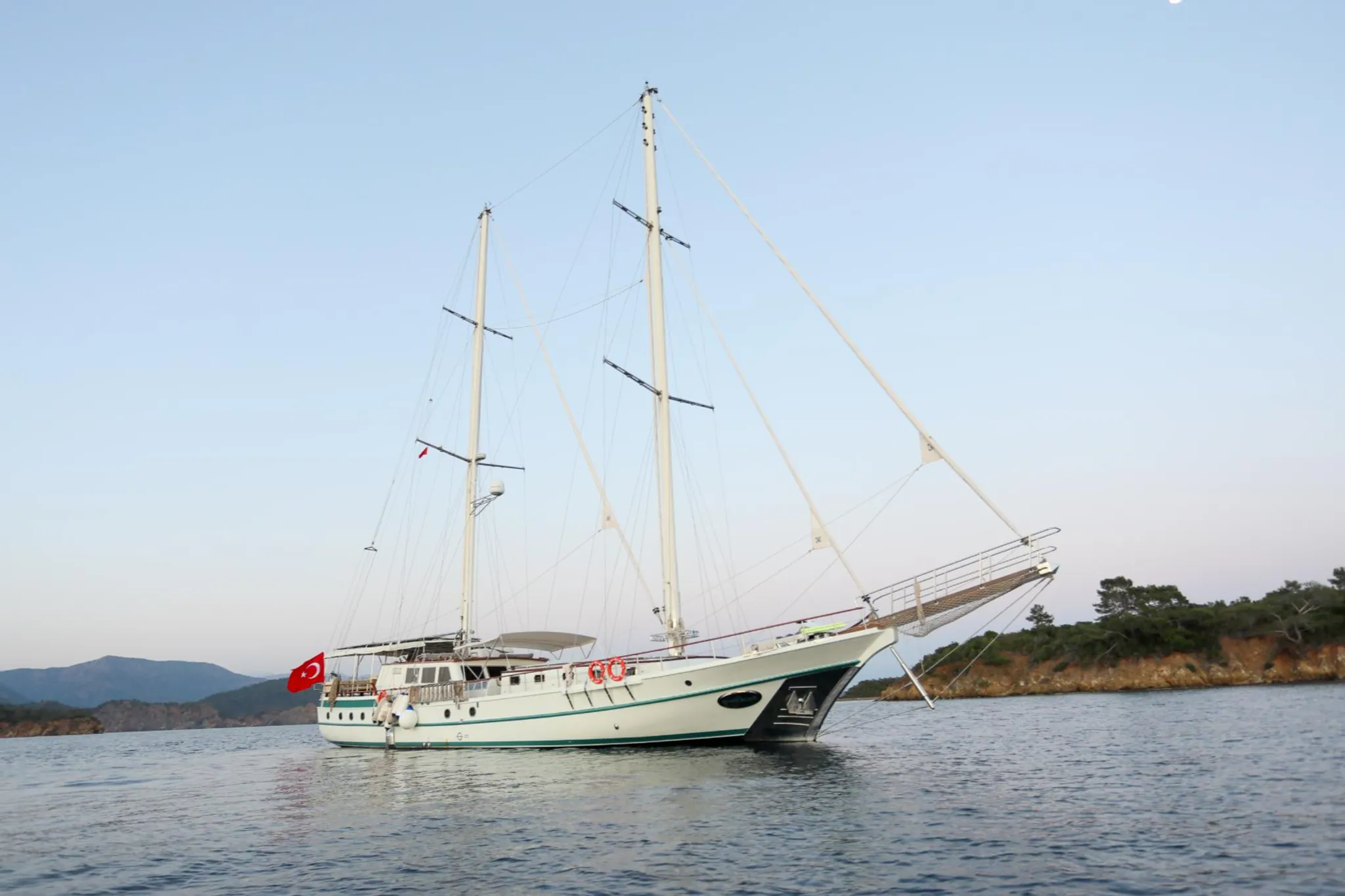 Sunworld 10 yacht