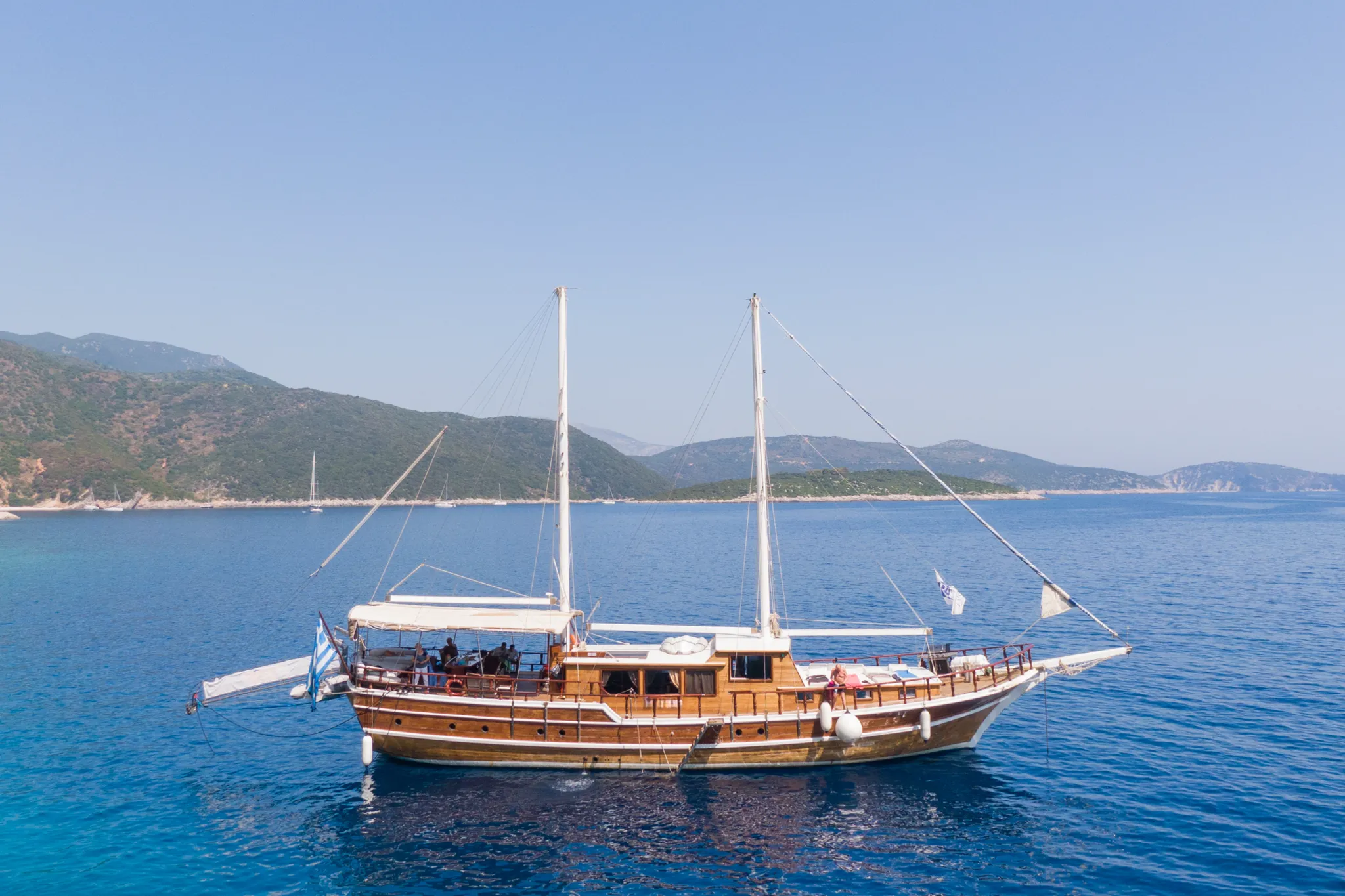 Harmonia yacht