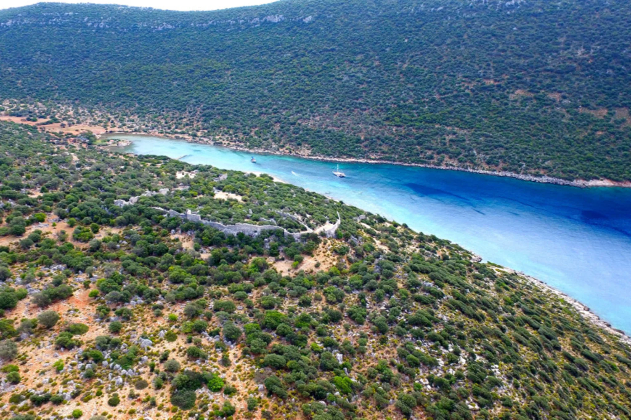 Aperlai Bay
