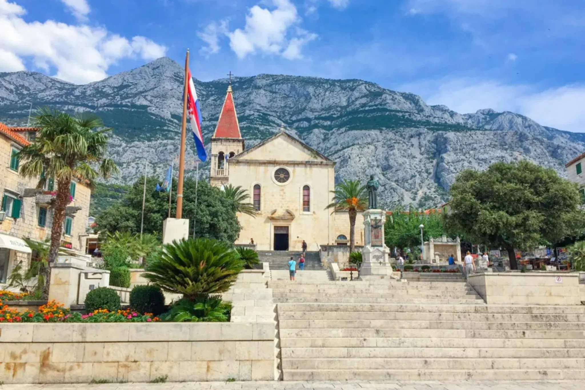Makarska Kacic Square