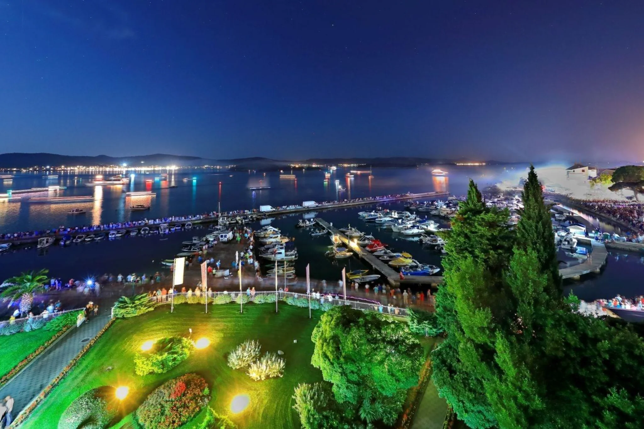 Nightlife in Biograd