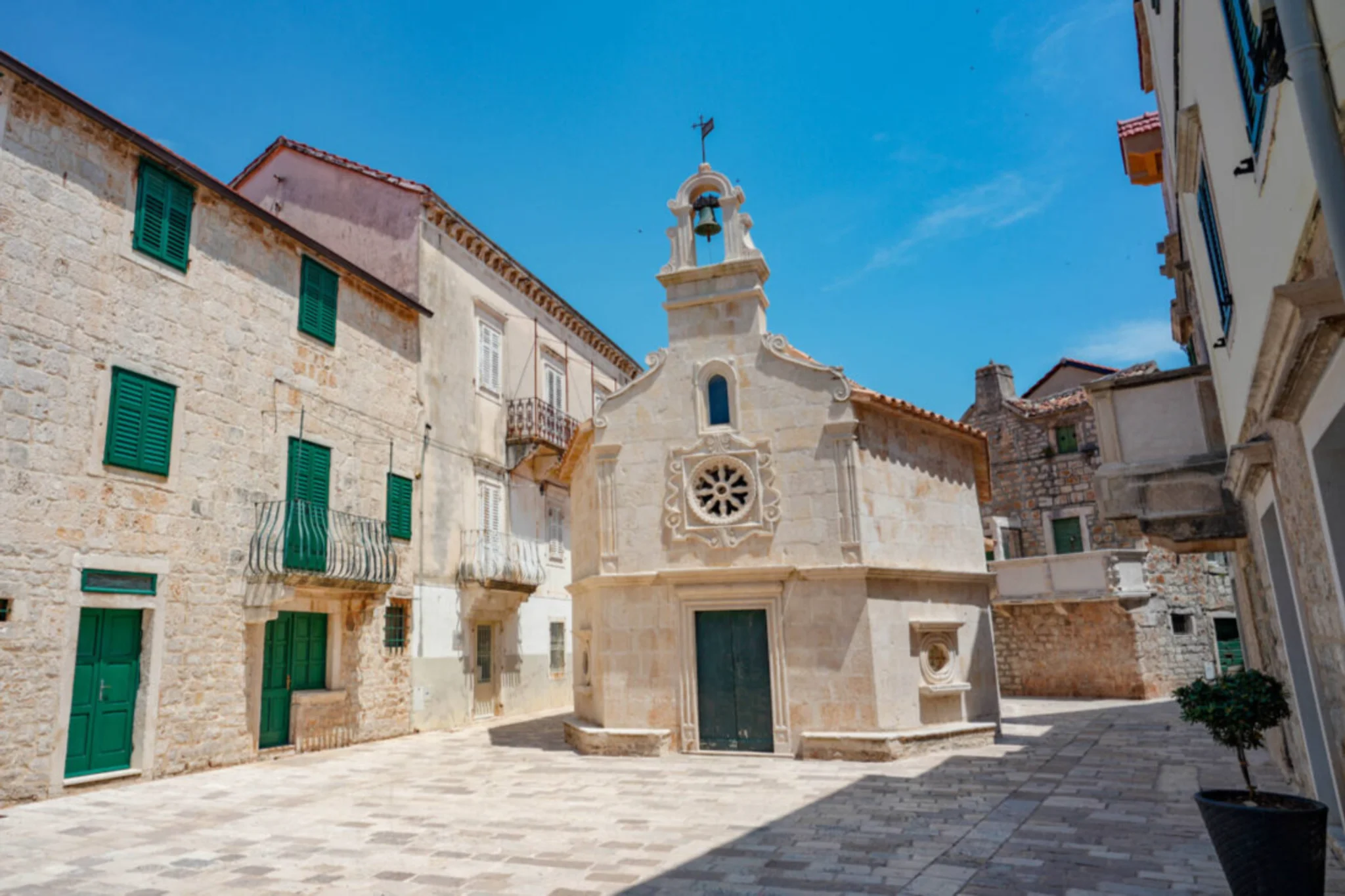 St. John’s Chapel & Square