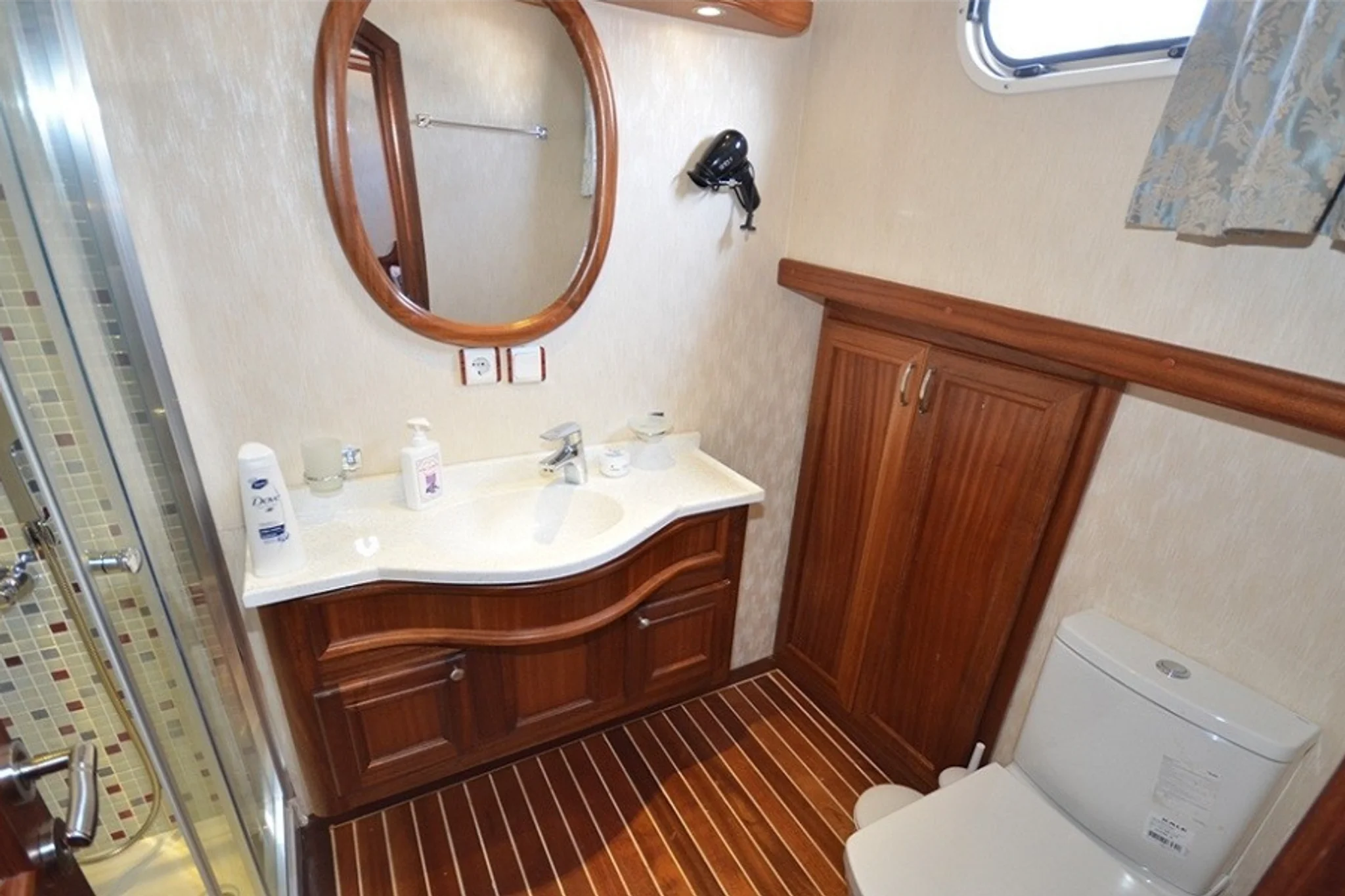 C Taner 2 cabin 3