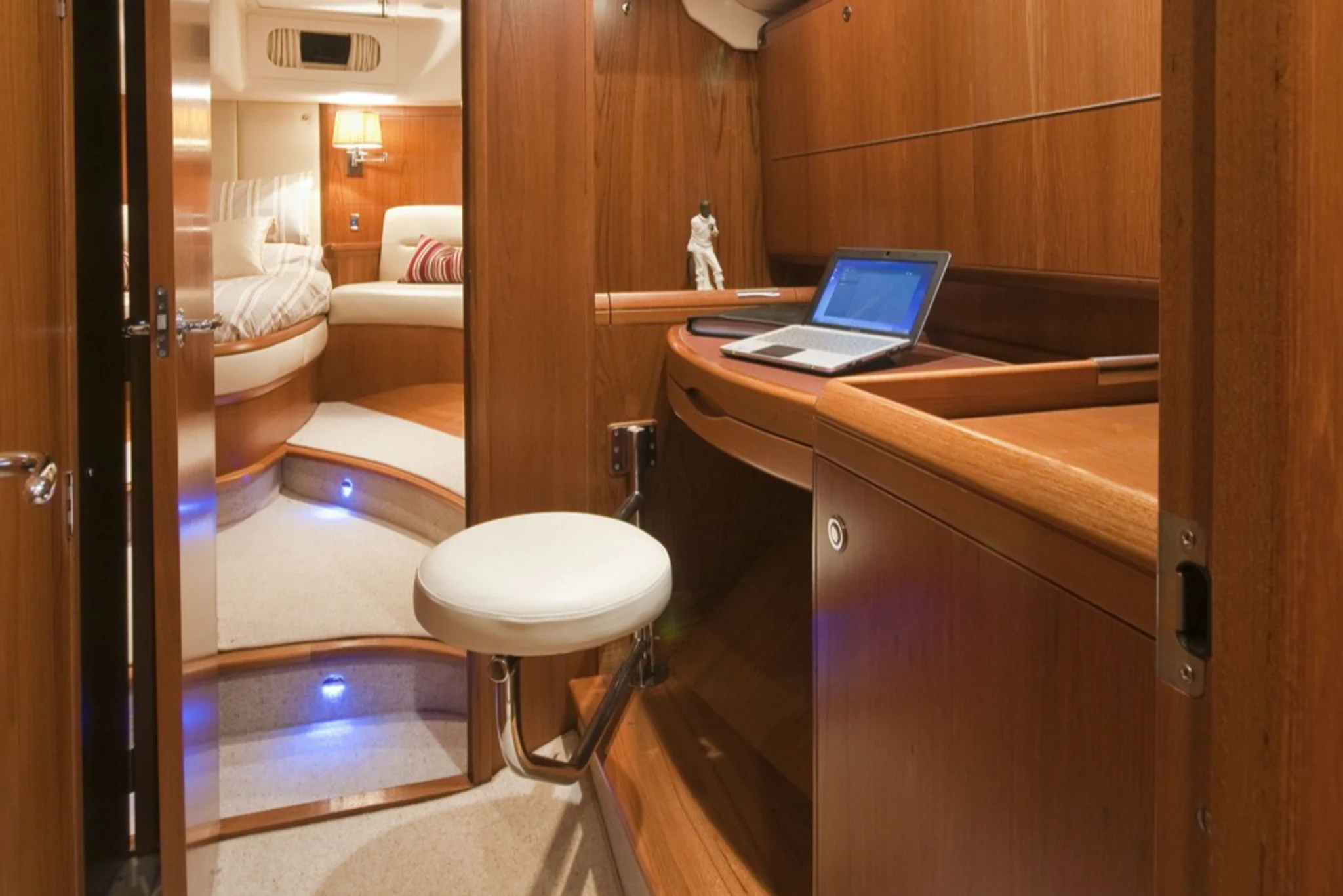 Mustique VT Halmatic cabin 3
