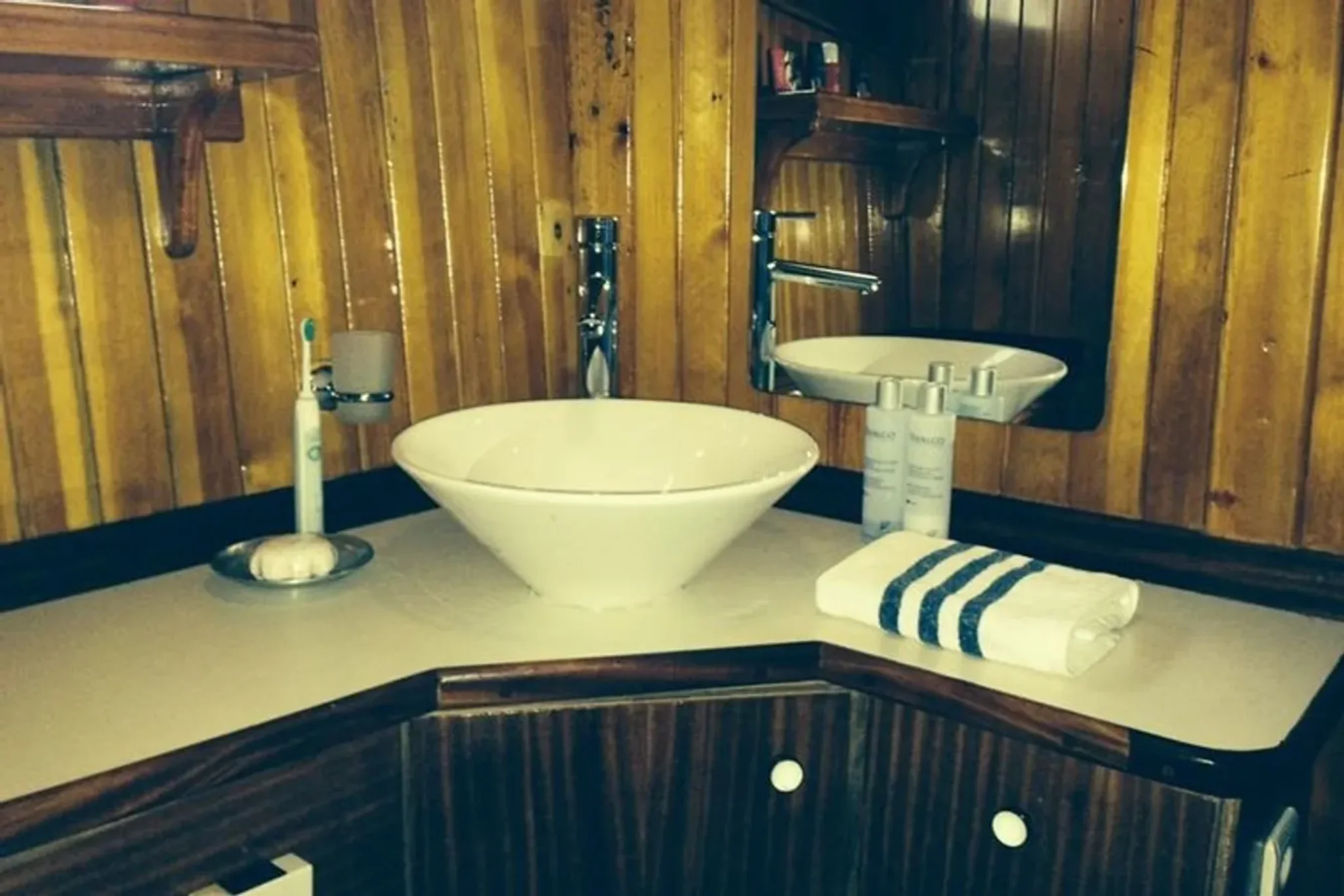 Cabine 3 de MOJO