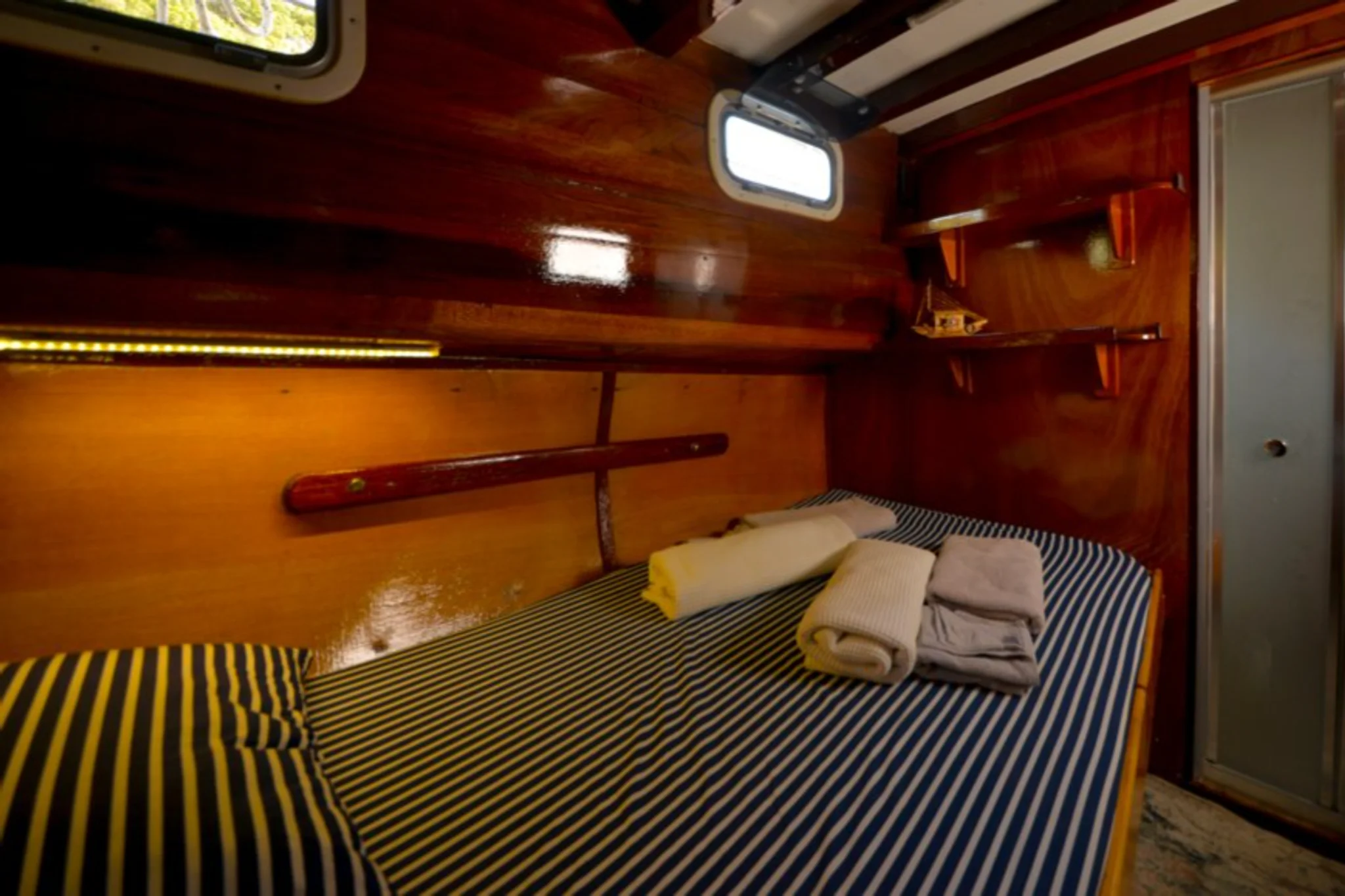 LYCIAN cabine 1