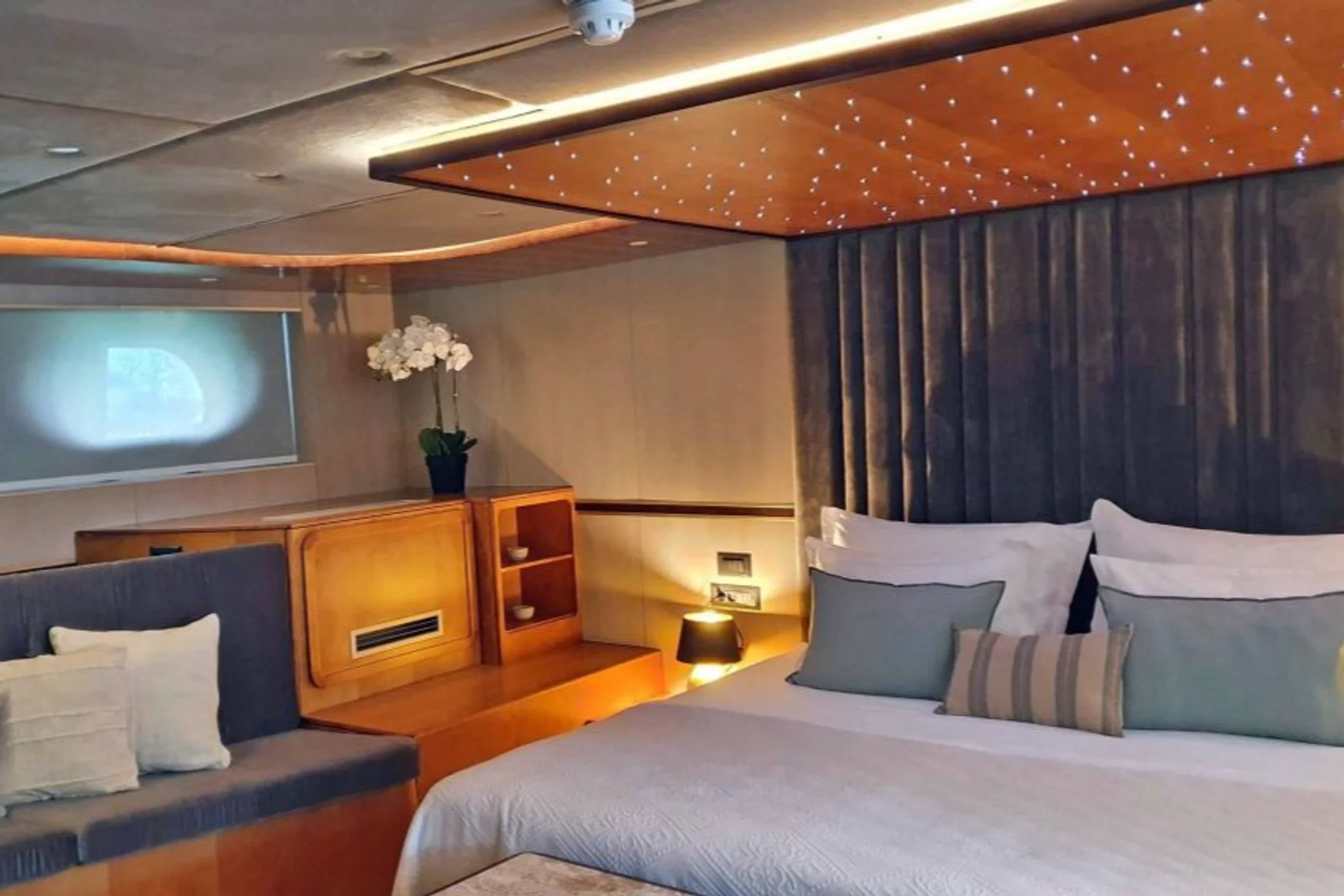 LIFE IS GOOD cabine 2