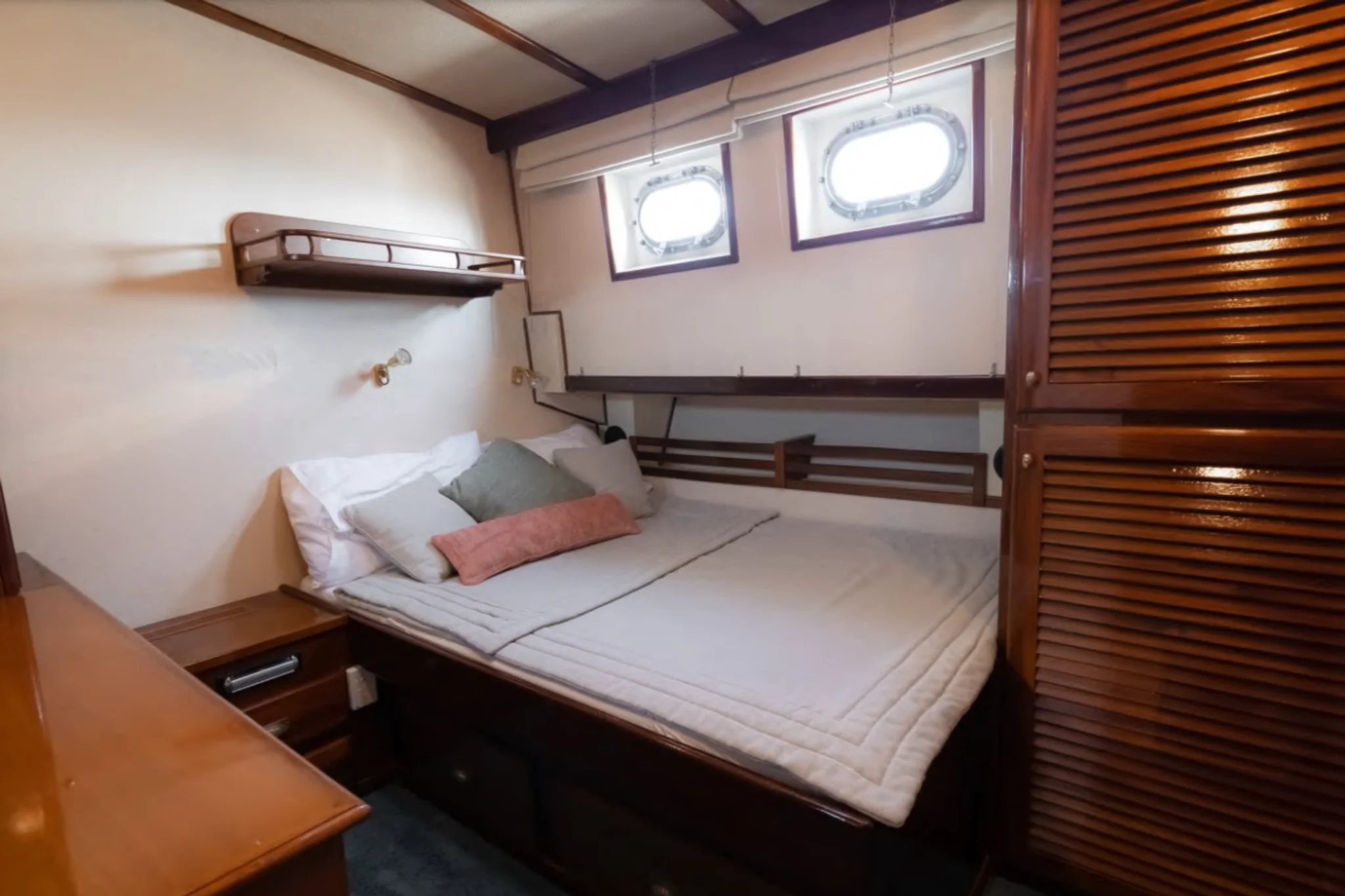 SEATZEN cabin 2