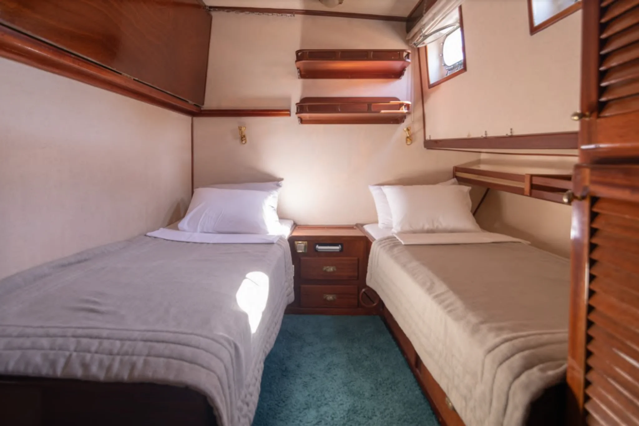 SEATZEN cabin 3