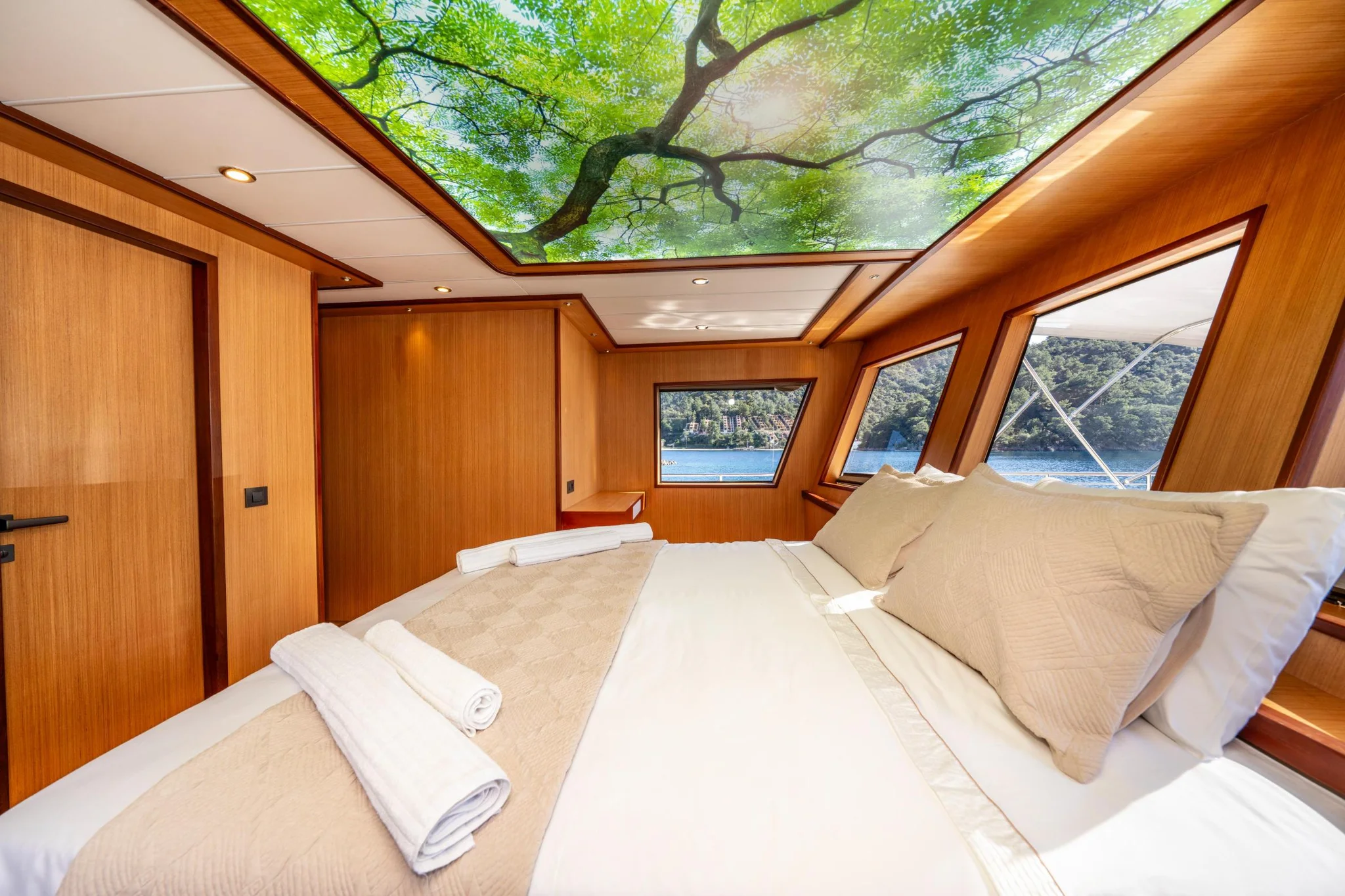 LILA TRAWLER Kabine 2