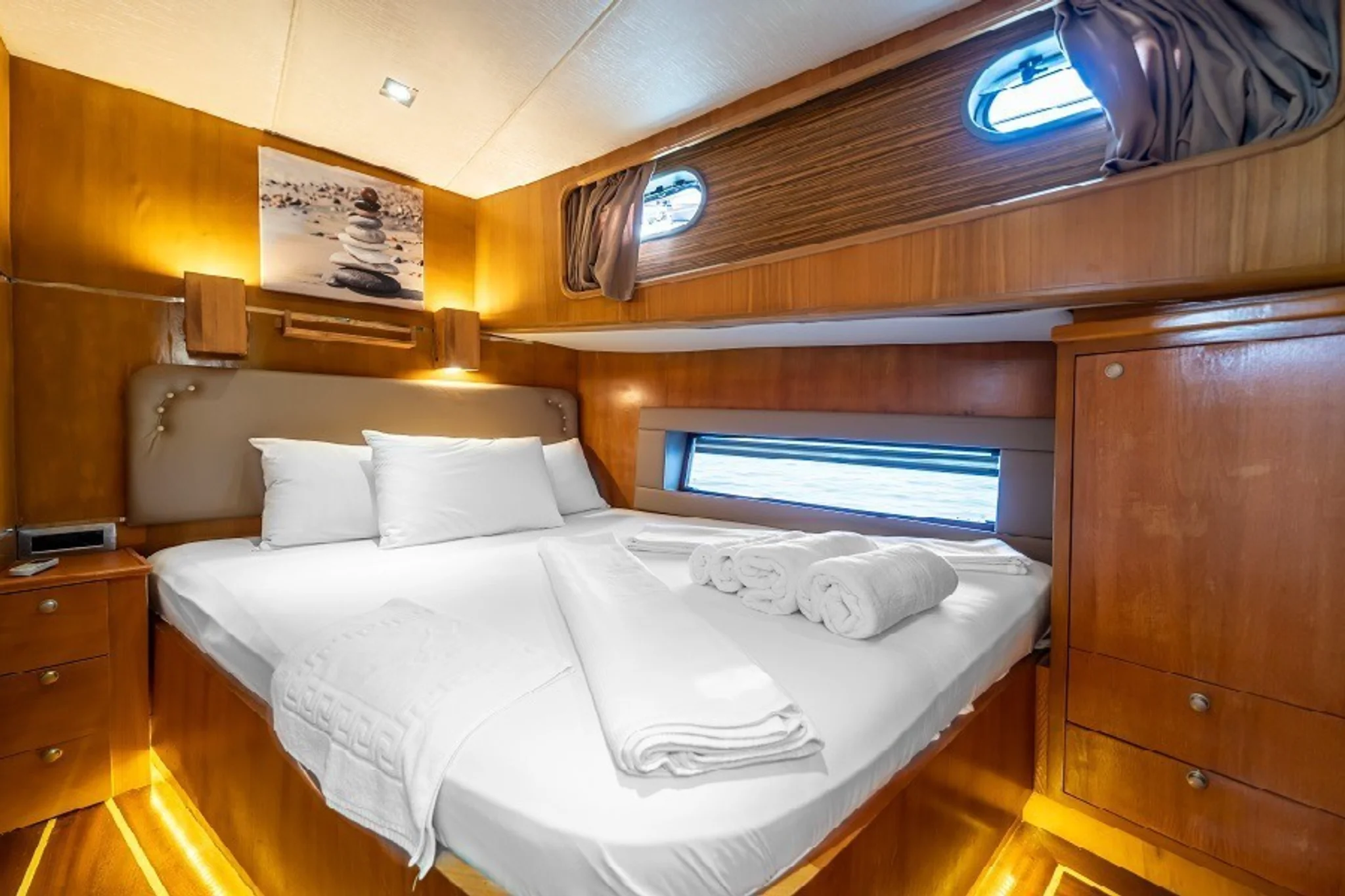 GOLDEN STORY cabine 1