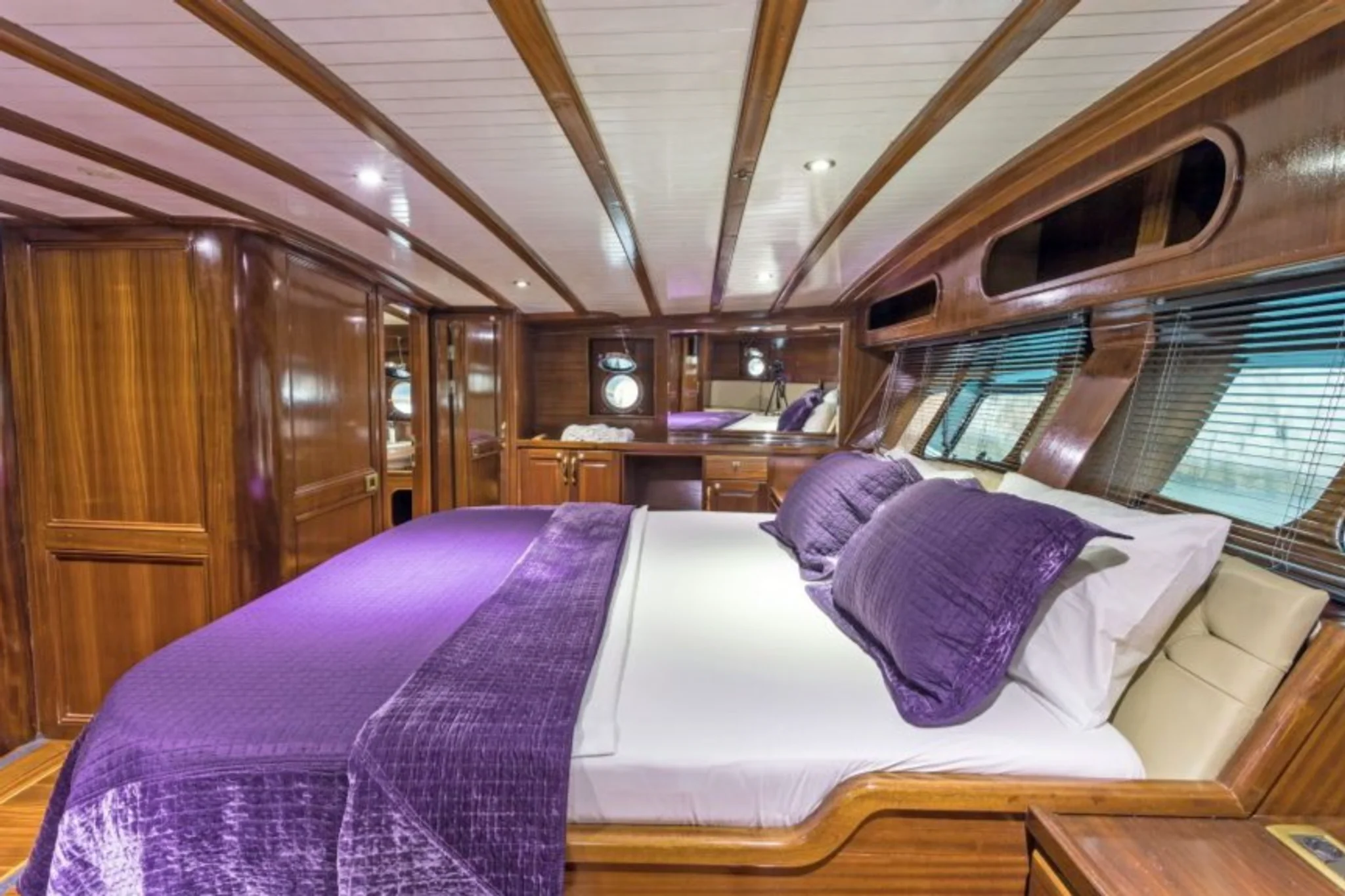 Grace 1 cabin 2