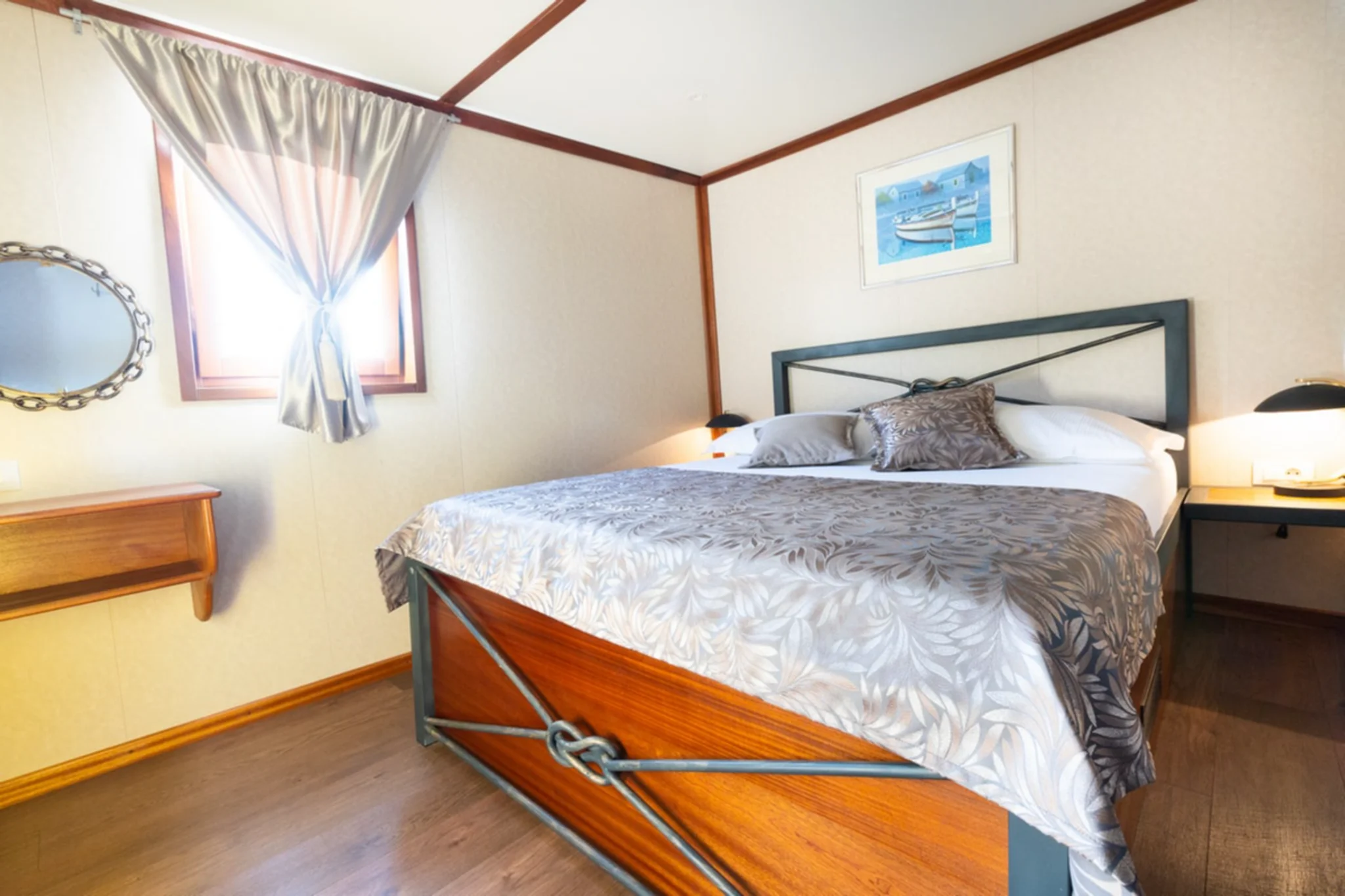 Gallant cabin 2