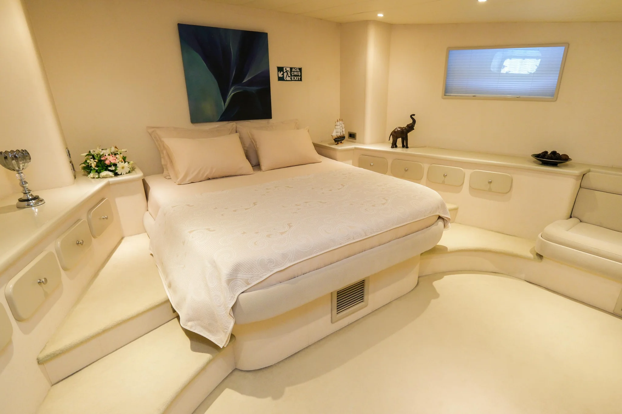 Vega cabine 2