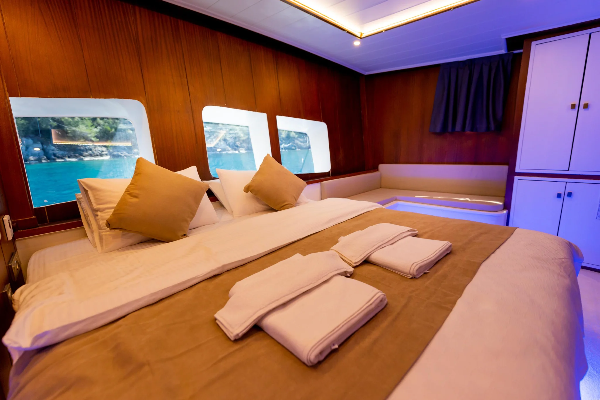 Cabine 2 de BUSE BY FRZ