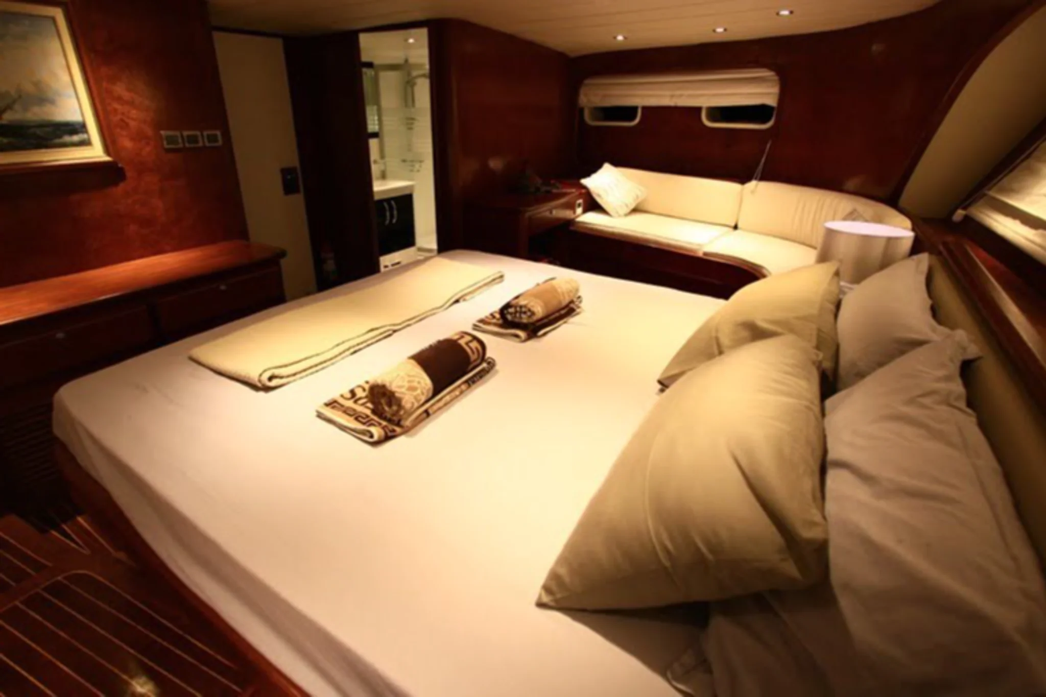 CEO 3 cabin 2