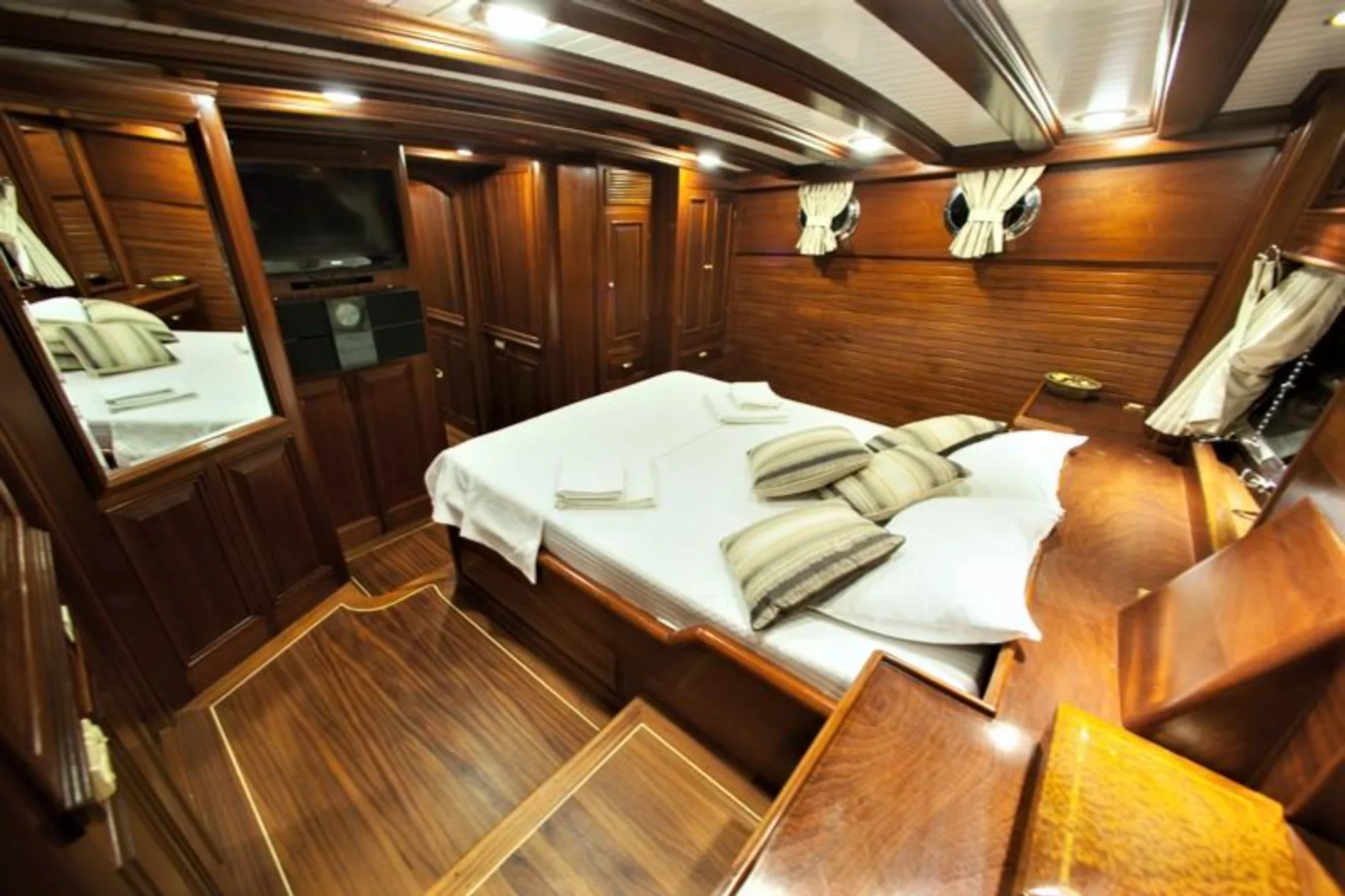 Clarissa cabin 2