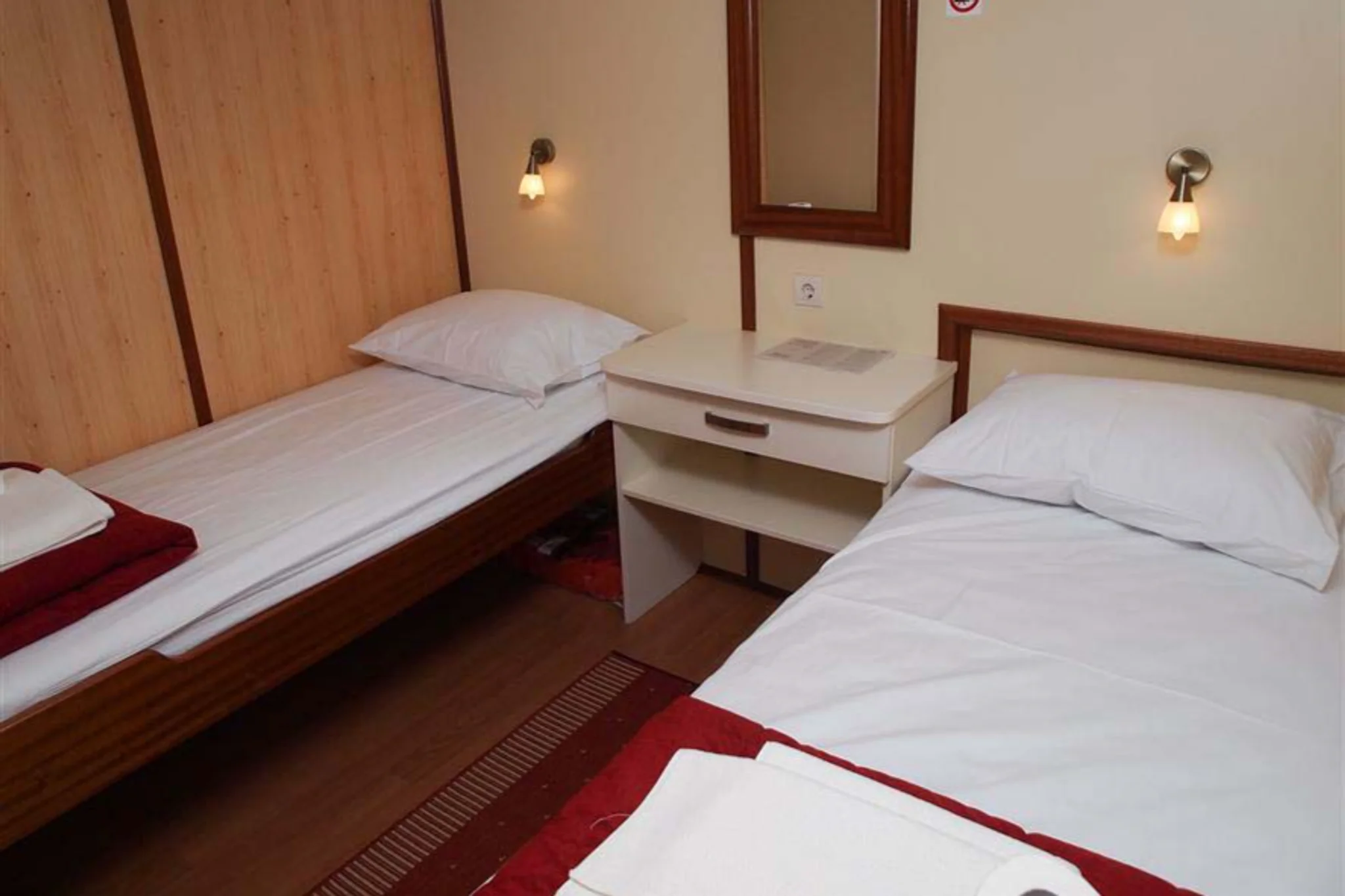 Dalmatia cabin 2