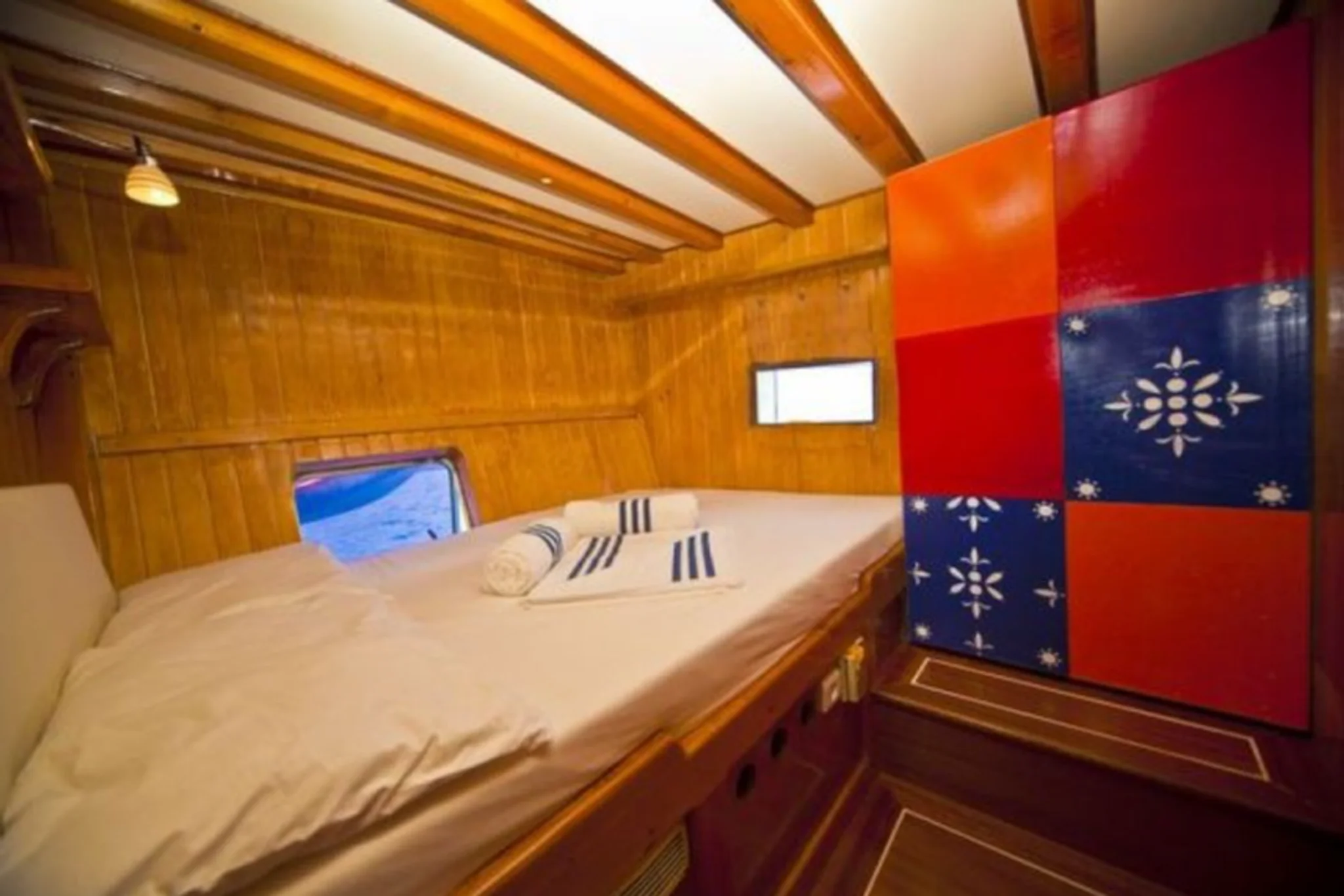 Cabine 2 de MOJO
