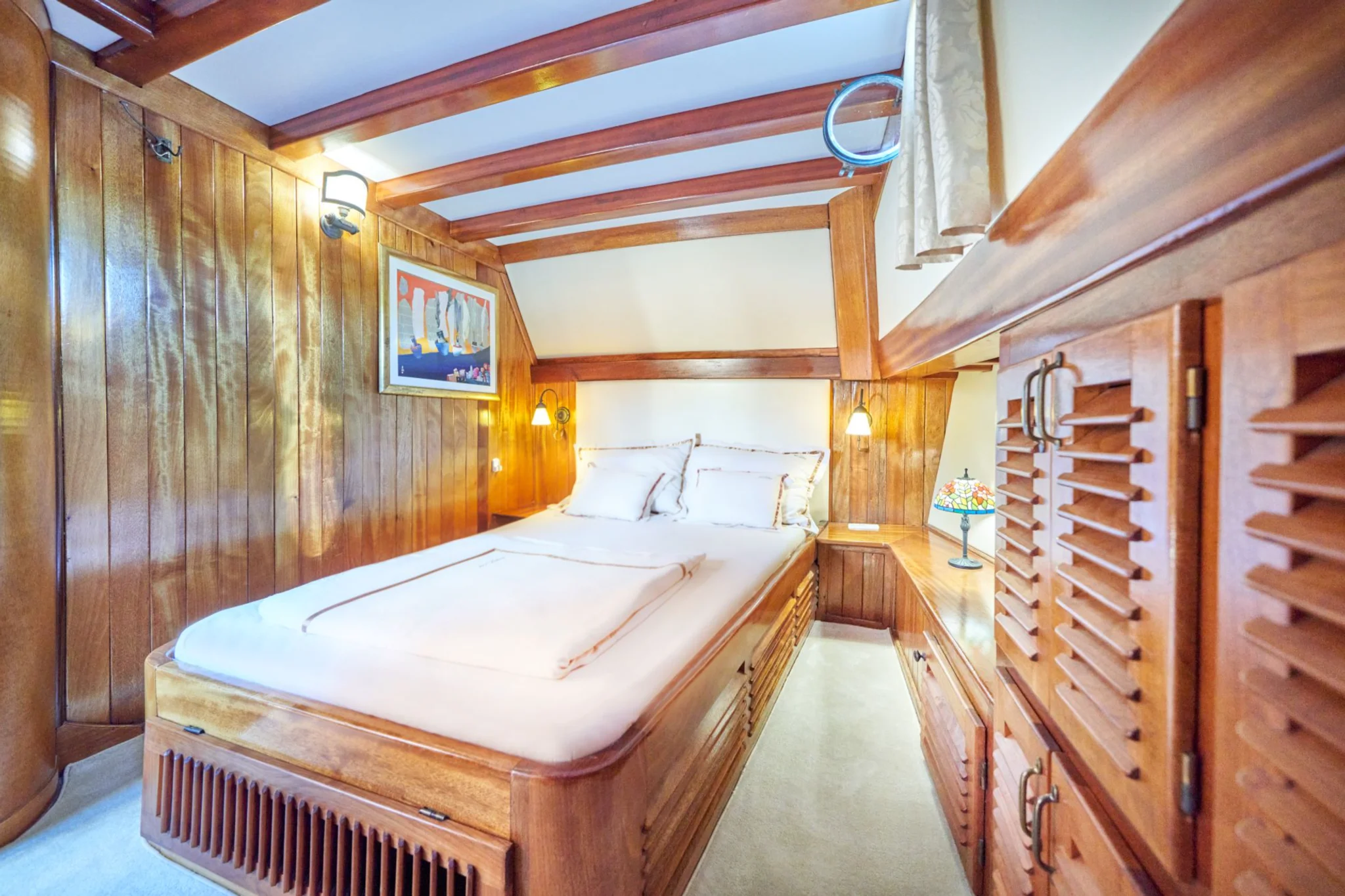 Libra cabin 2
