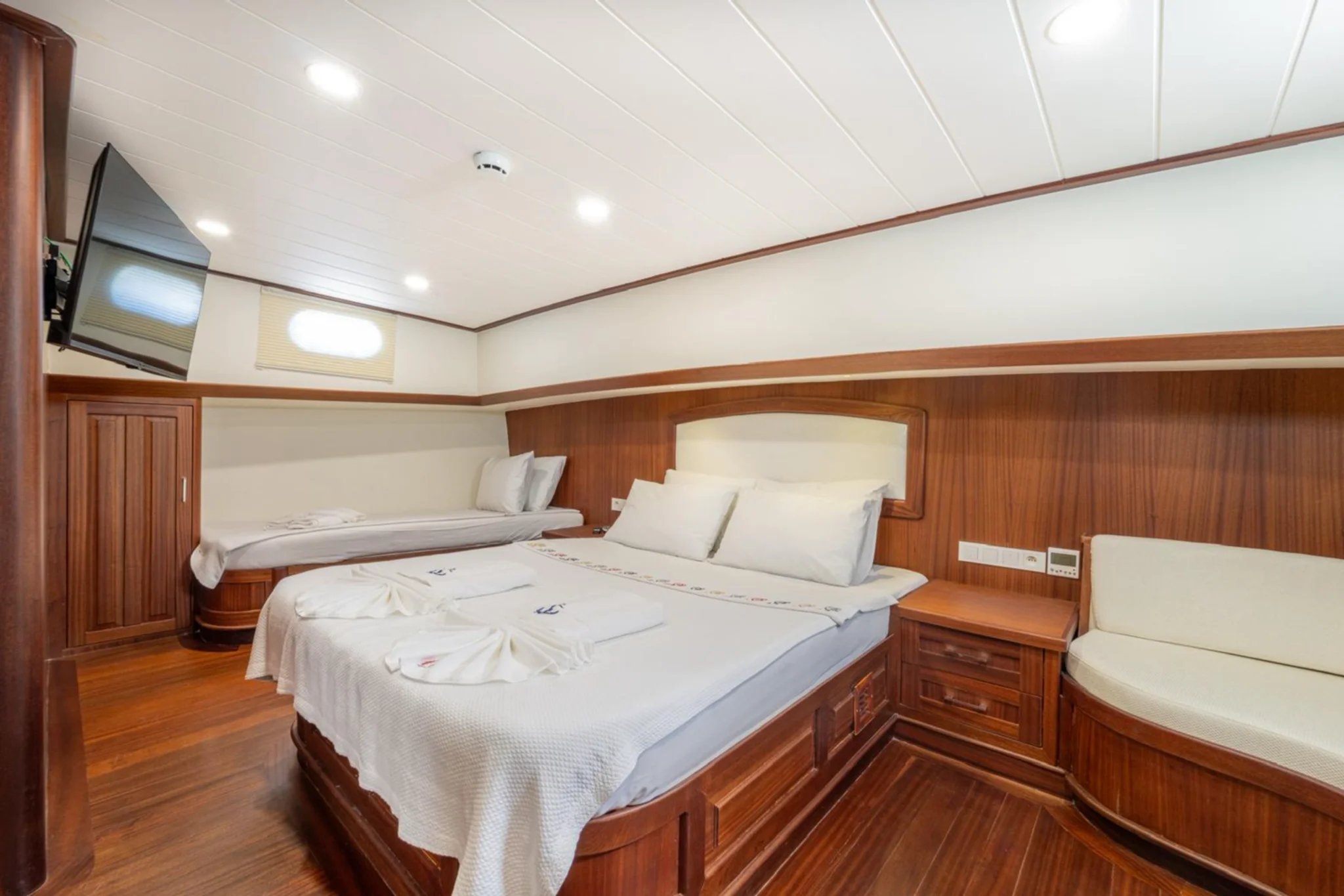 EMINE cabin 2