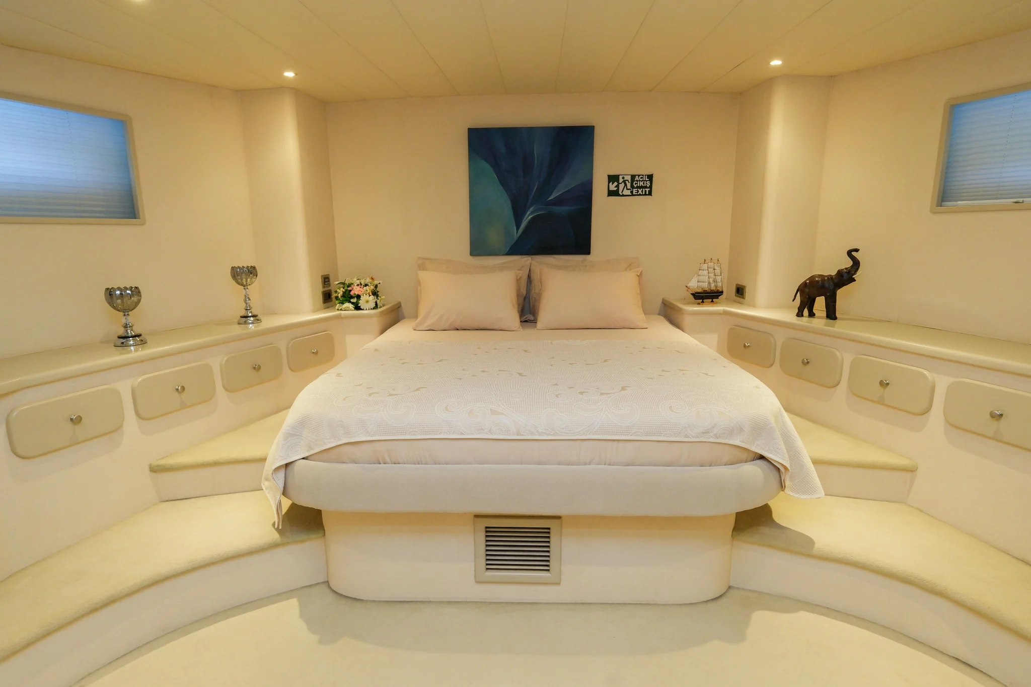 Vega cabine 3