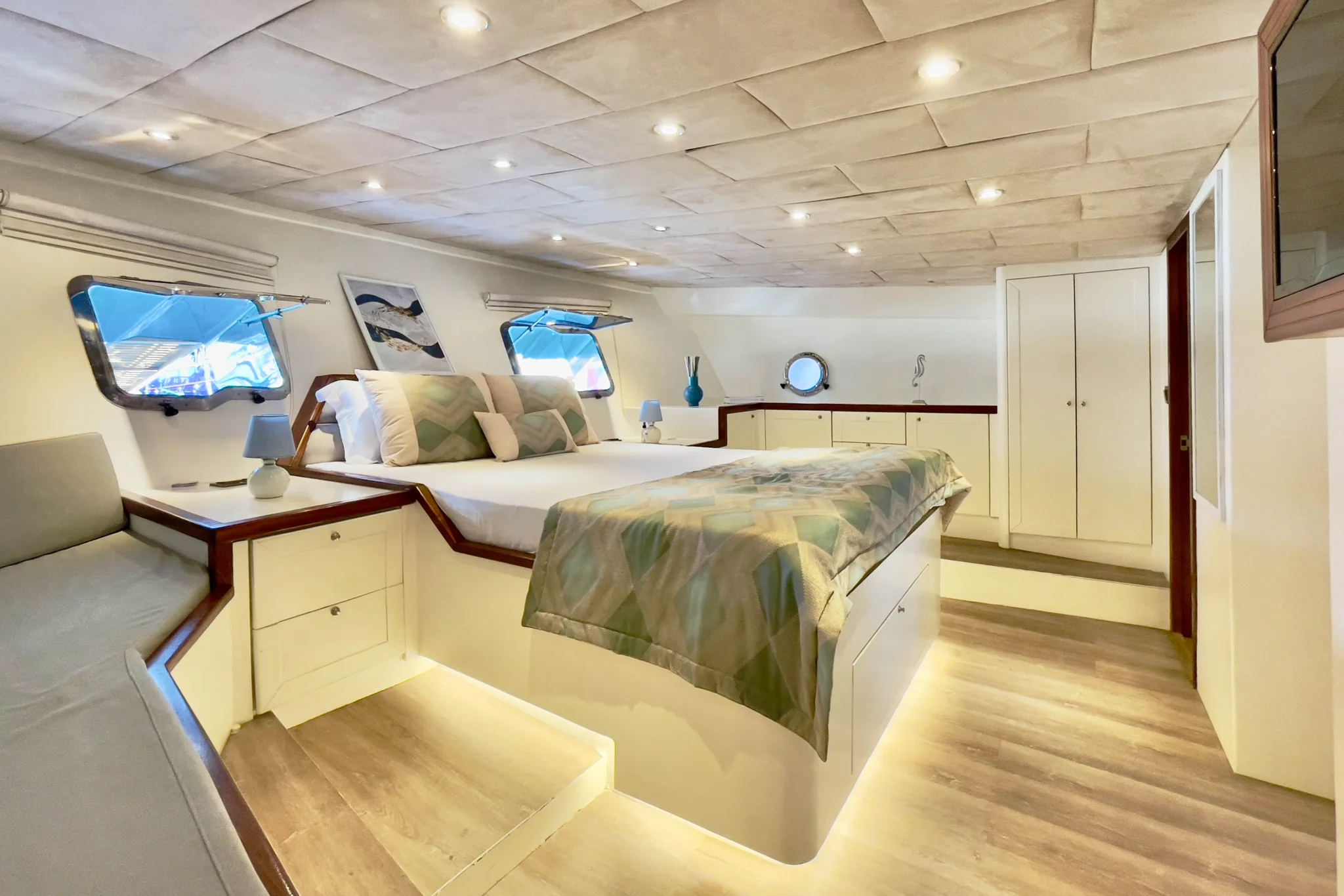 Derya Deniz cabin 3