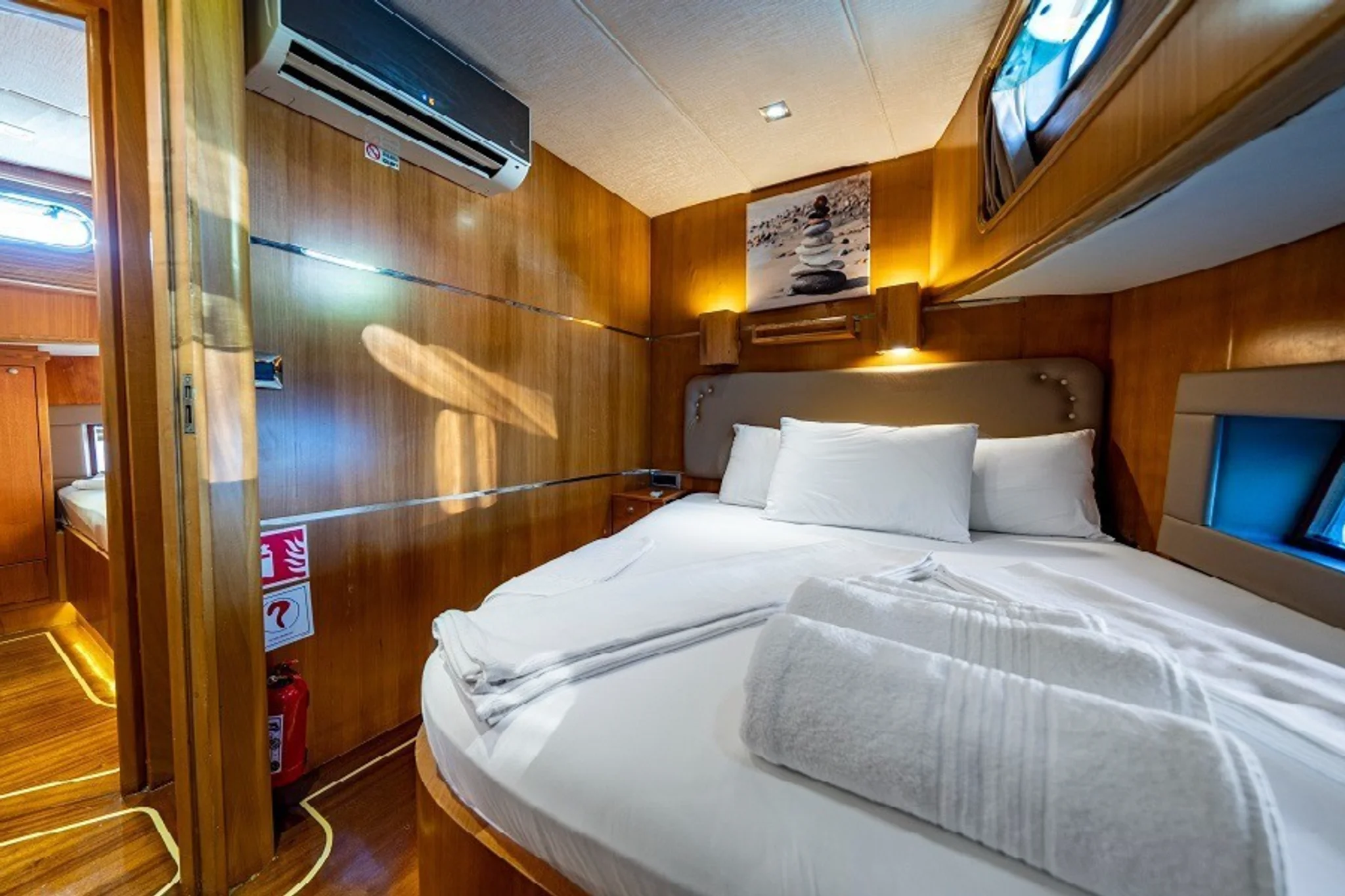 GOLDEN STORY cabine 3