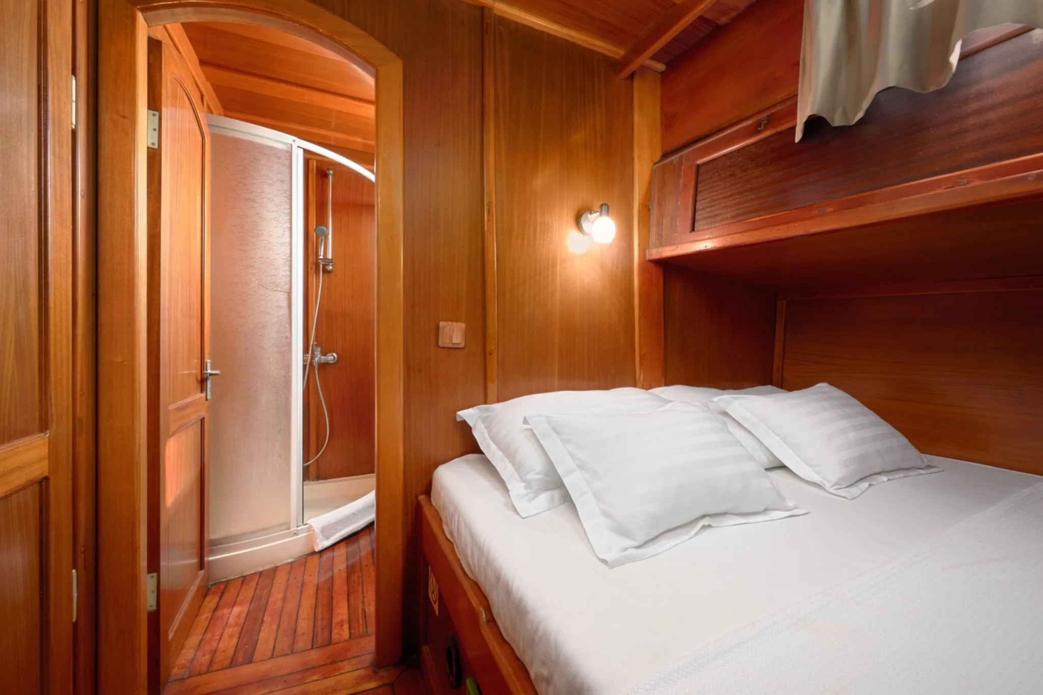 Sole cabin 2
