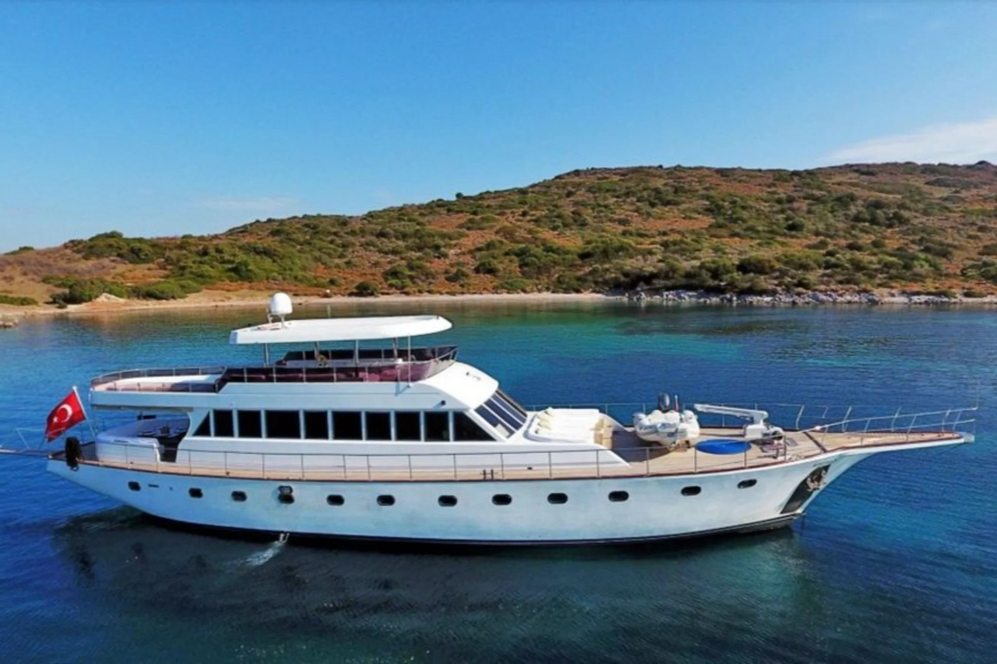Yacht Caneren