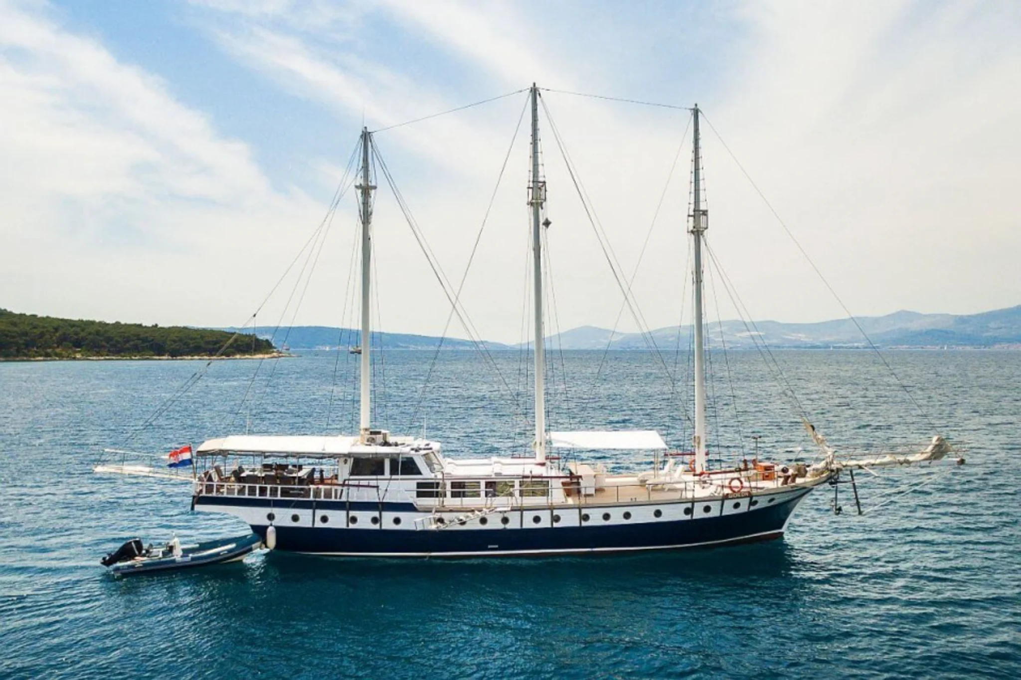 Gideon yacht