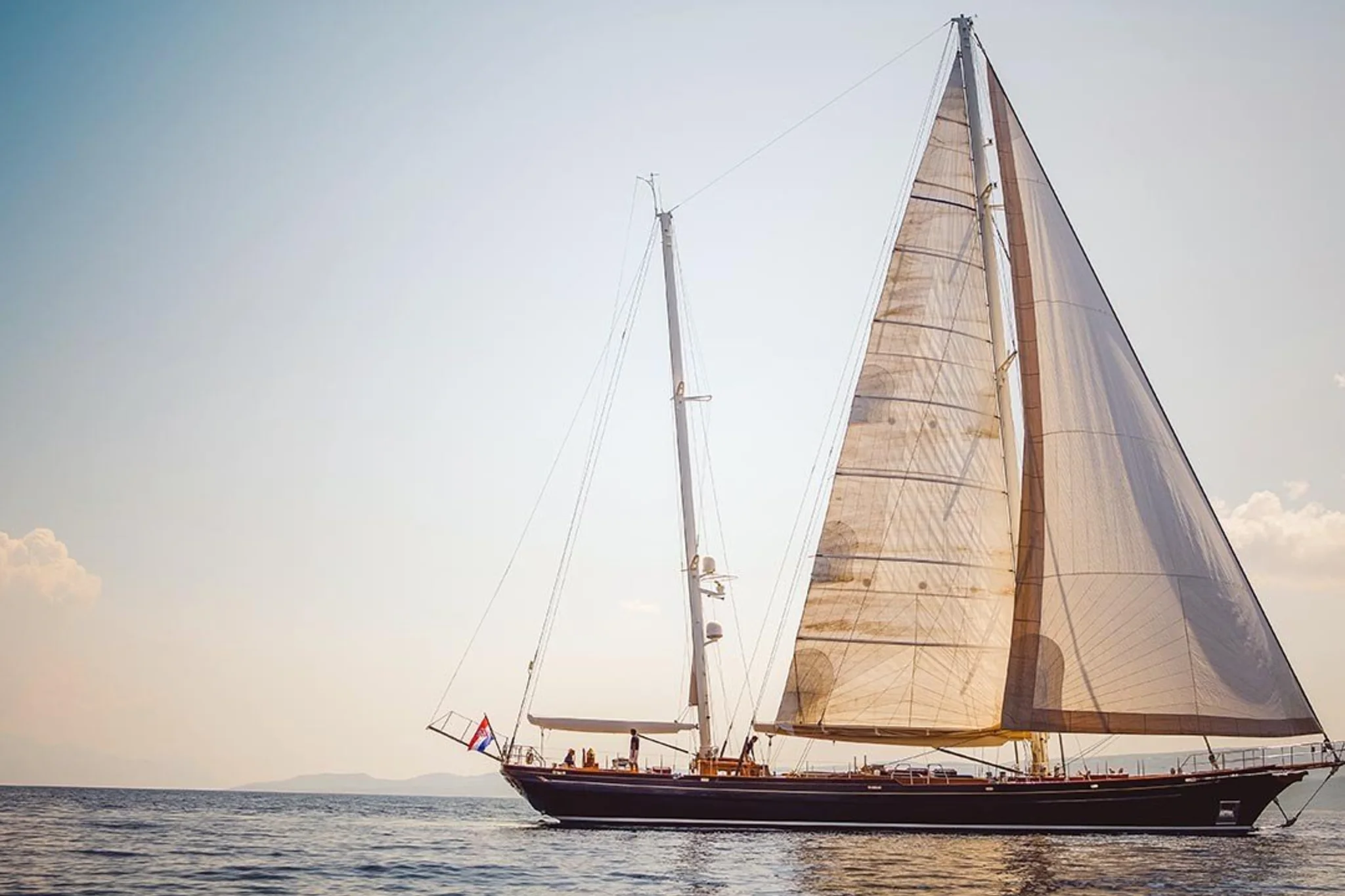 Lauran yacht