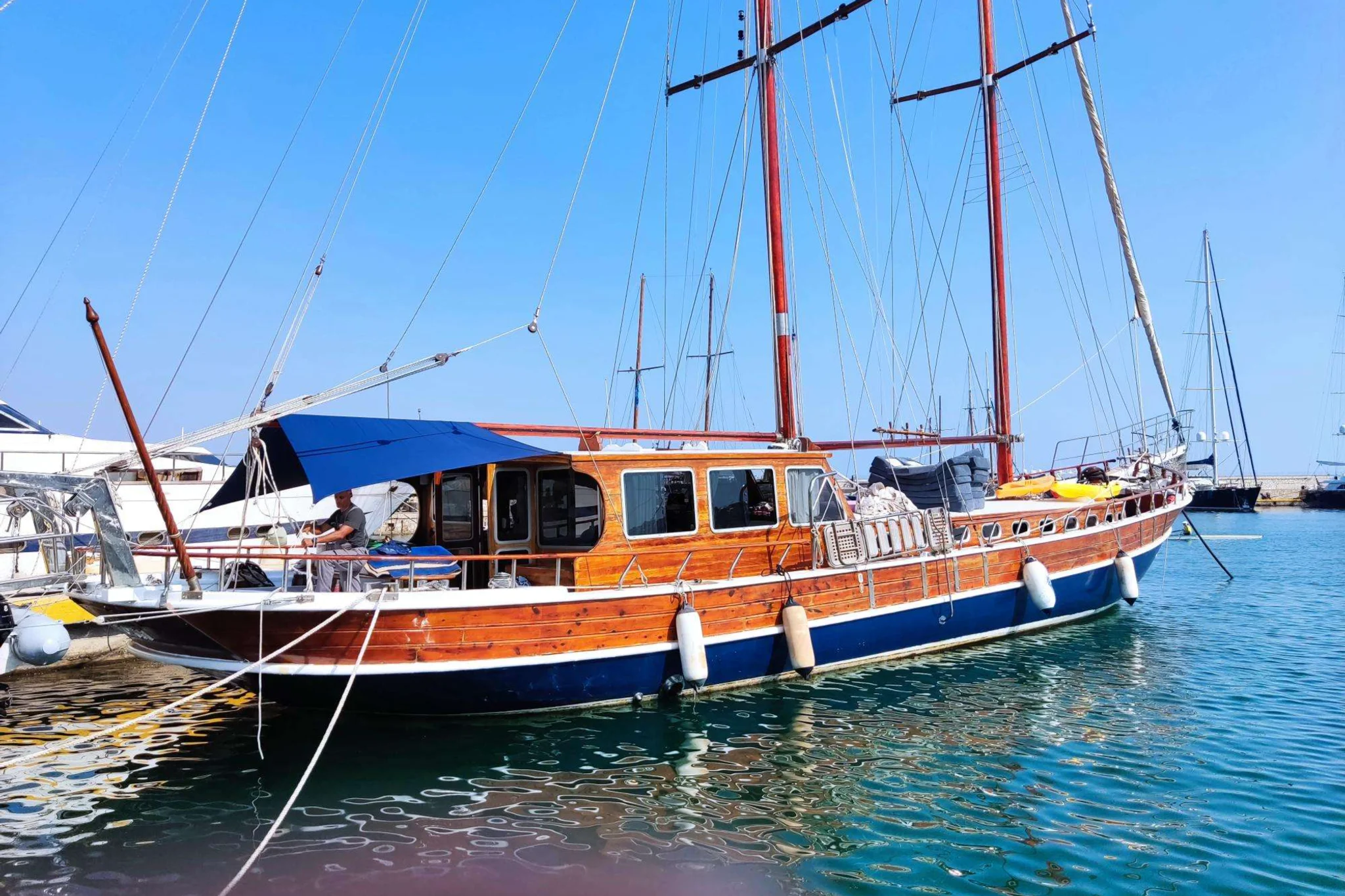 STELLA QUEEN yacht