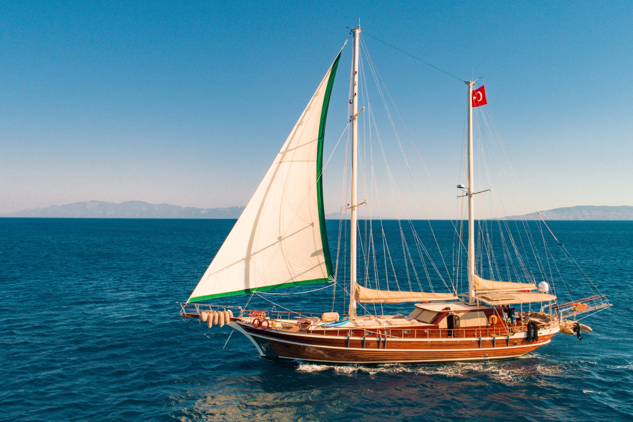 Sunrise 2 yacht