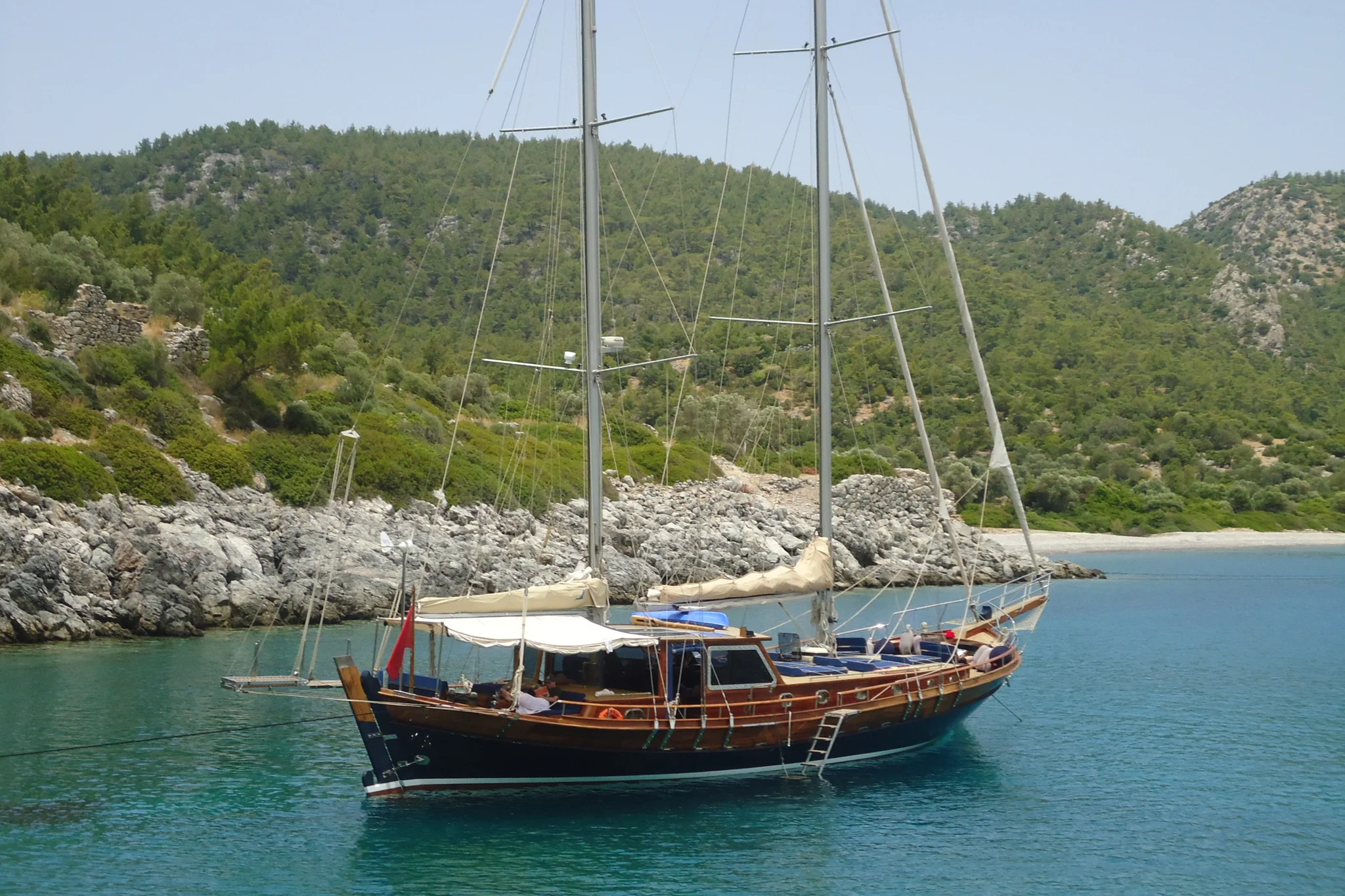 TRIPPIN yacht